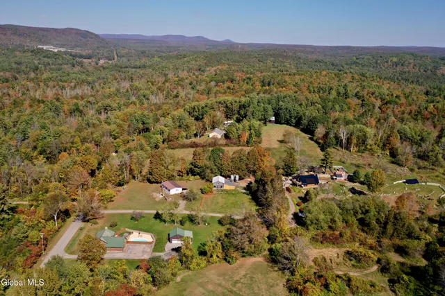 $290,000 | 229 Murray Hill Road, Ephratah, NY 13452