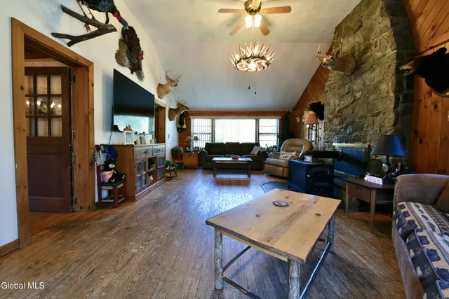 $290,000 | 229 Murray Hill Road, Ephratah, NY 13452