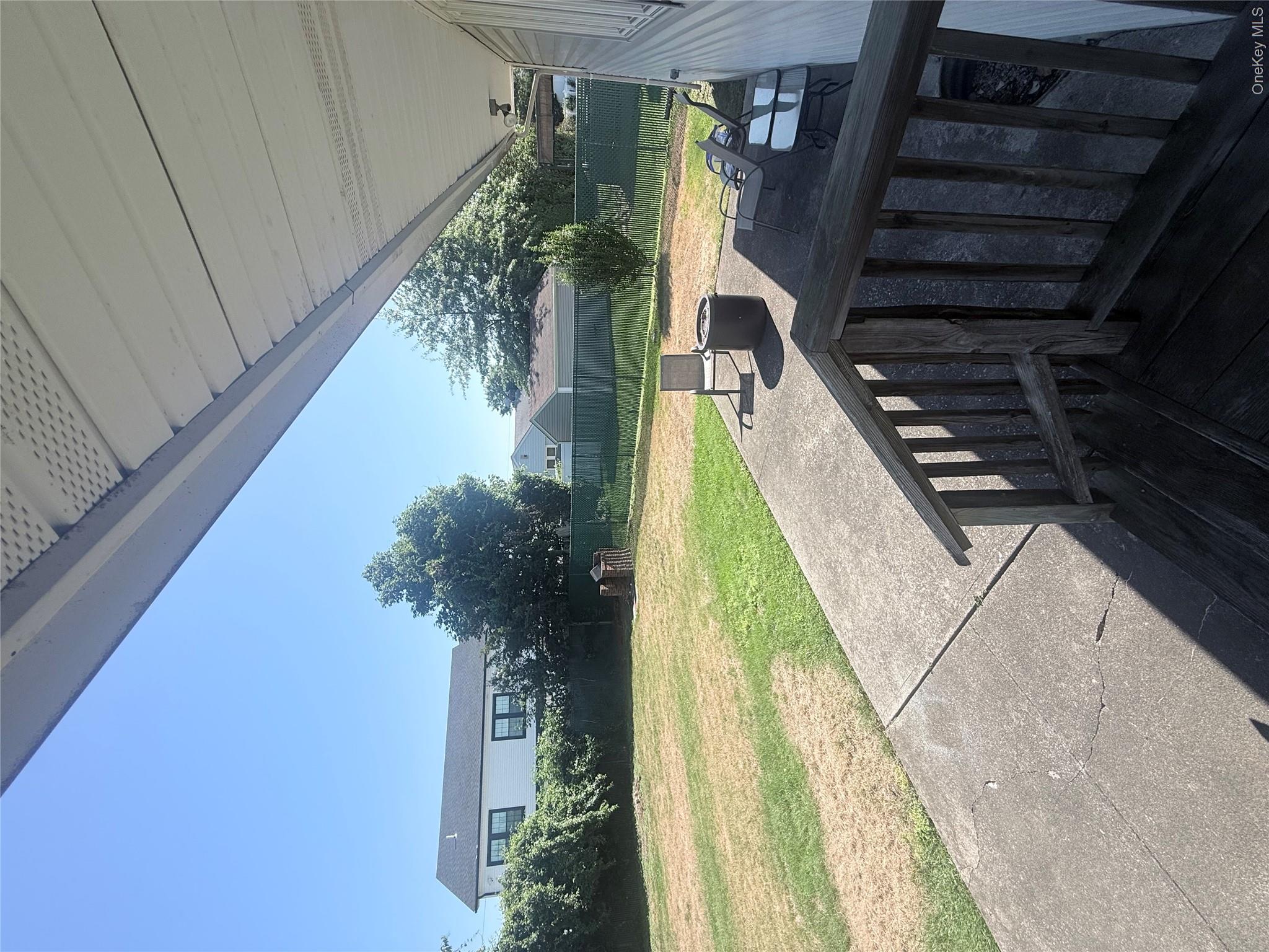 497 Abbey Road Oceanside, NY 11572 - Photo 4 of 10