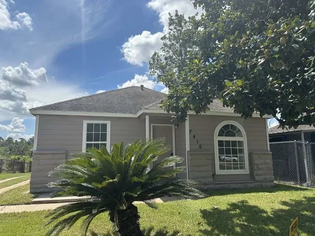 $1,699 | 7410 Dallas Street, Houston, TX 77011