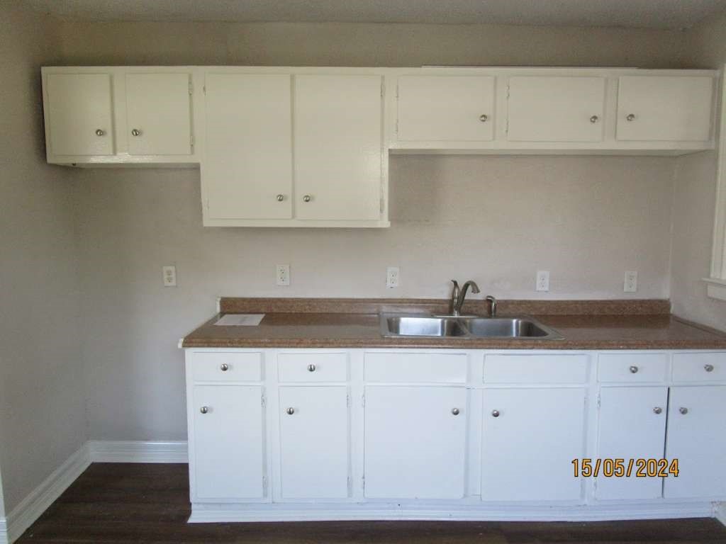 7410 Dallas Street Houston, TX 77011 - Photo 12 of 15