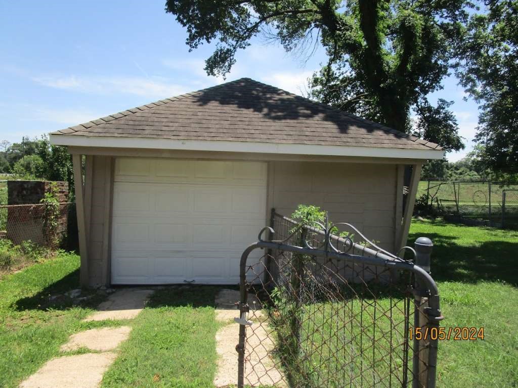 7410 Dallas Street Houston, TX 77011 - Photo 13 of 15