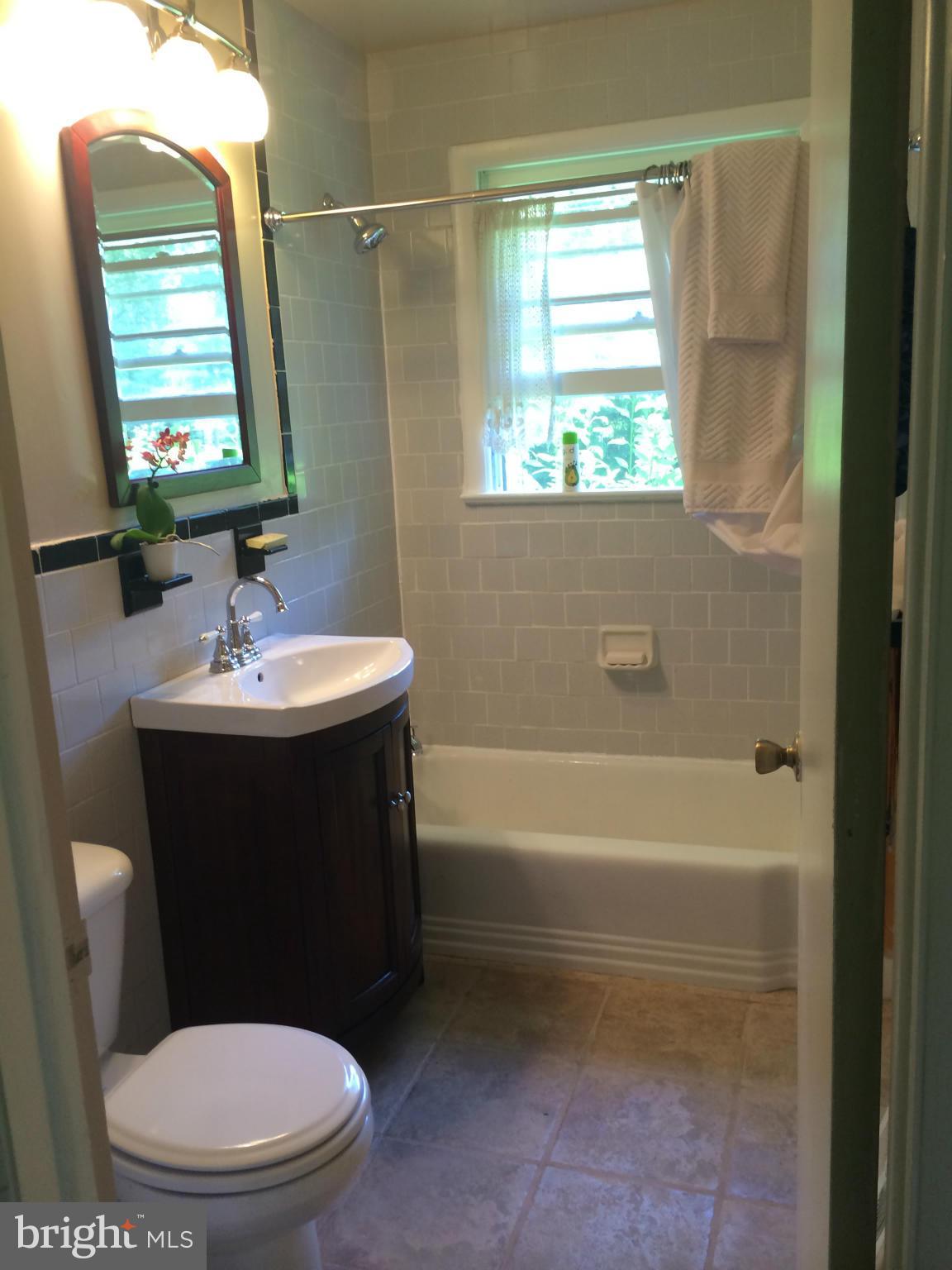 2167 Shepherds Mill Road Berryville, VA 22611 - Photo 13 of 16 Bath