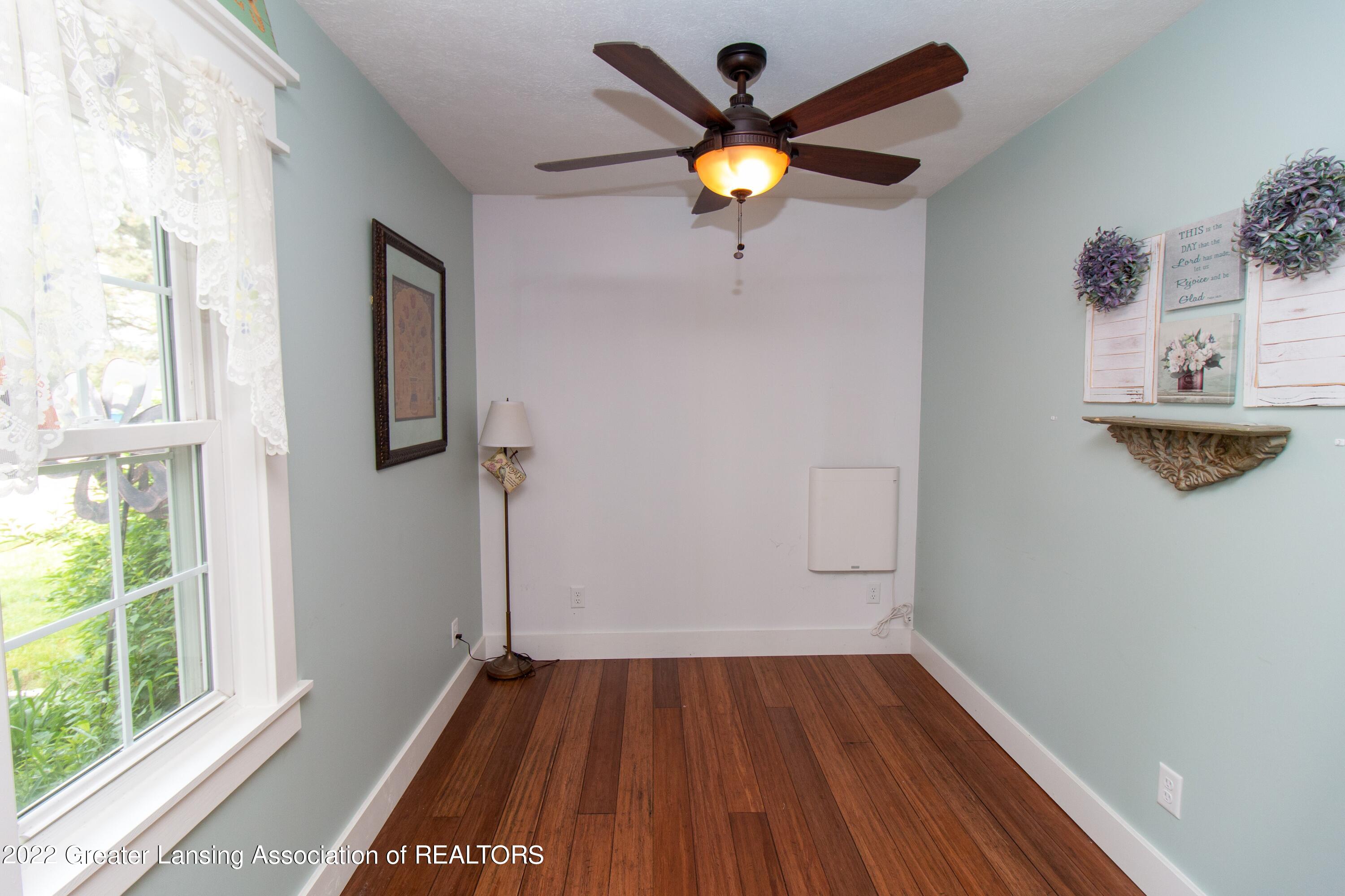 3307 North Dewitt Road St. Johns, MI 48879 - Photo 11 of 40 11- Kitchen Nook