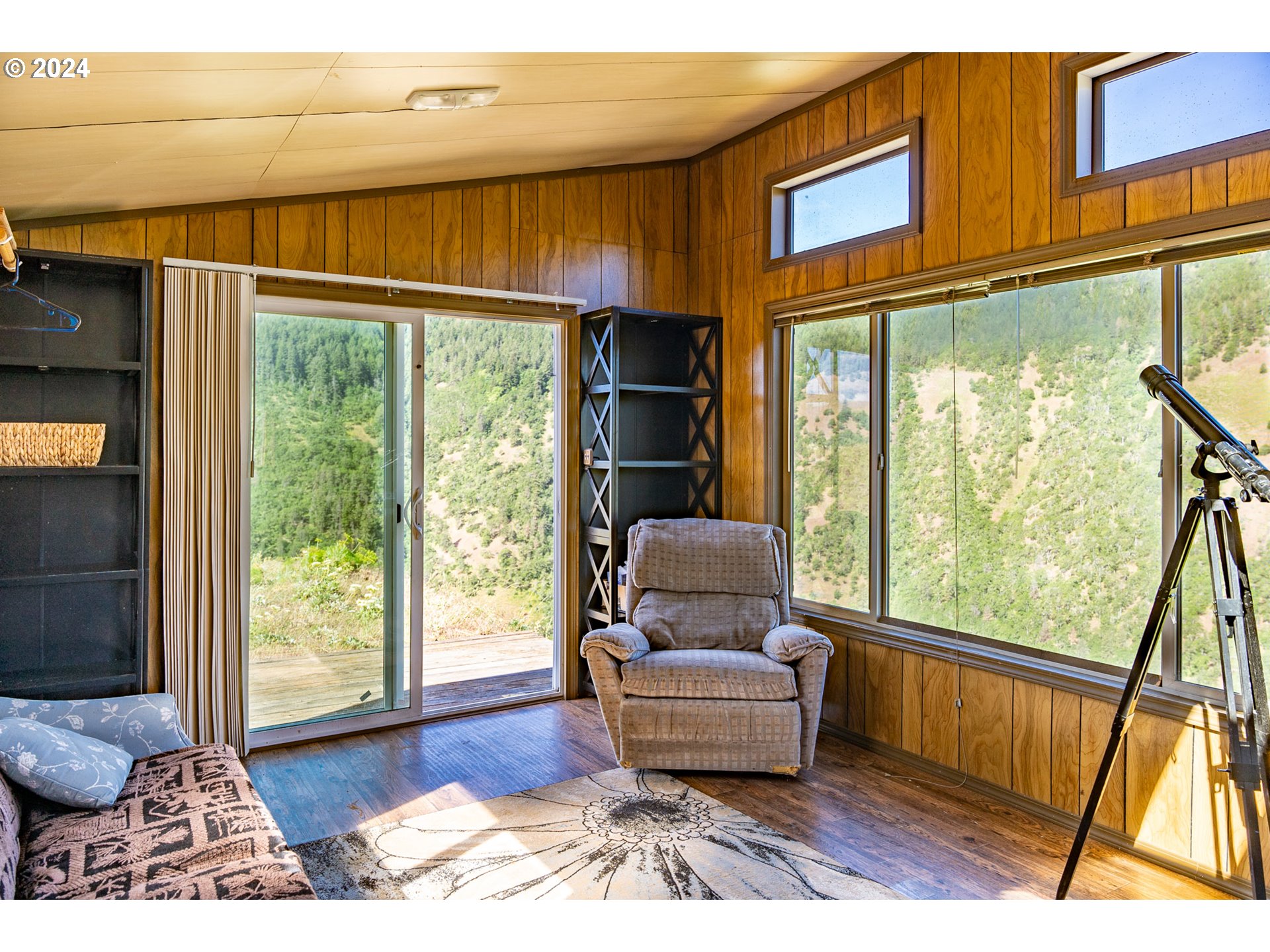 Suz Ridge Road Lyle, WA 98635 - Photo 11 of 40 Gallery Image 11