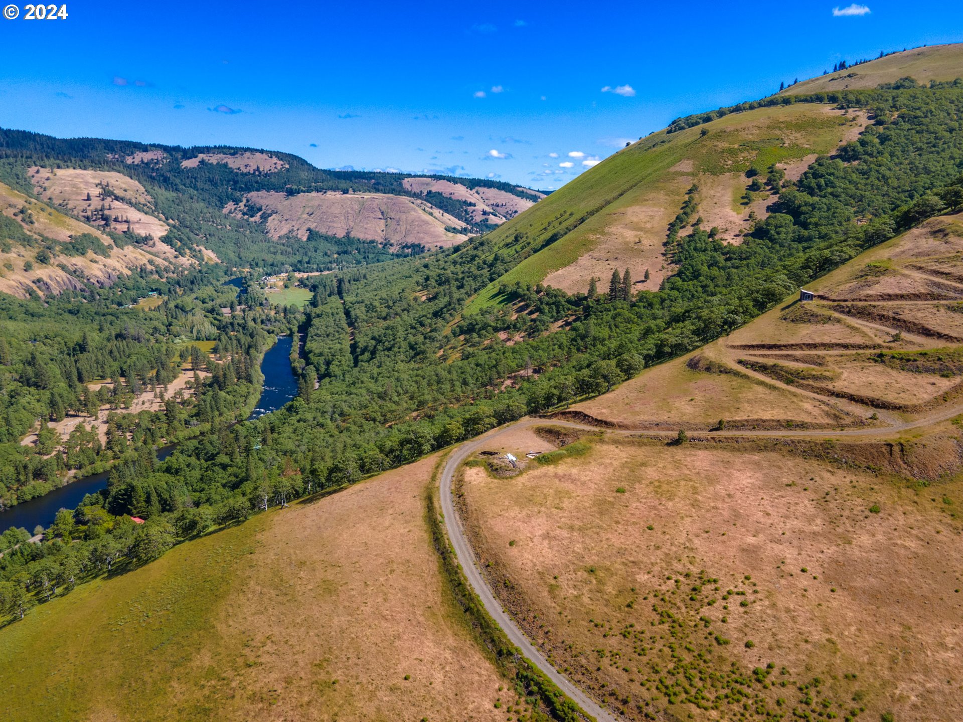 Suz Ridge Road Lyle, WA 98635 - Photo 35 of 40 Gallery Image 35