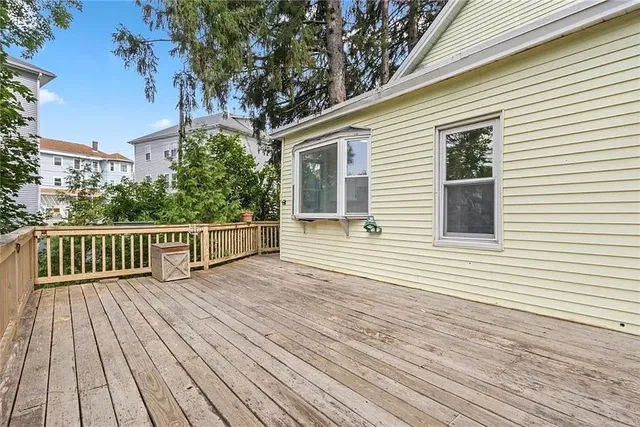 $2,500 | 715 Elm Street, Woonsocket, RI 02895