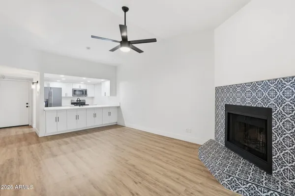 $229,900 | 2515 North 52nd Street, Unit 208, Phoenix, AZ 85008