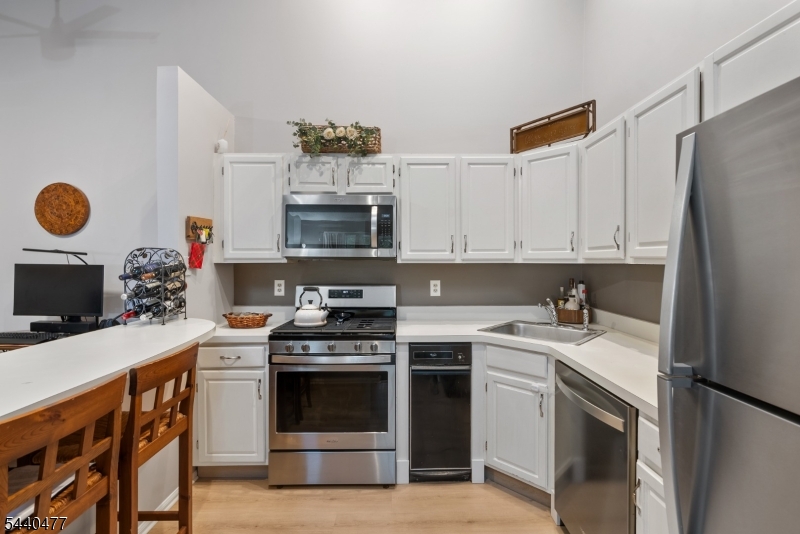 972 Juniper Way Mahwah, NJ 07430 - Photo 6 of 24