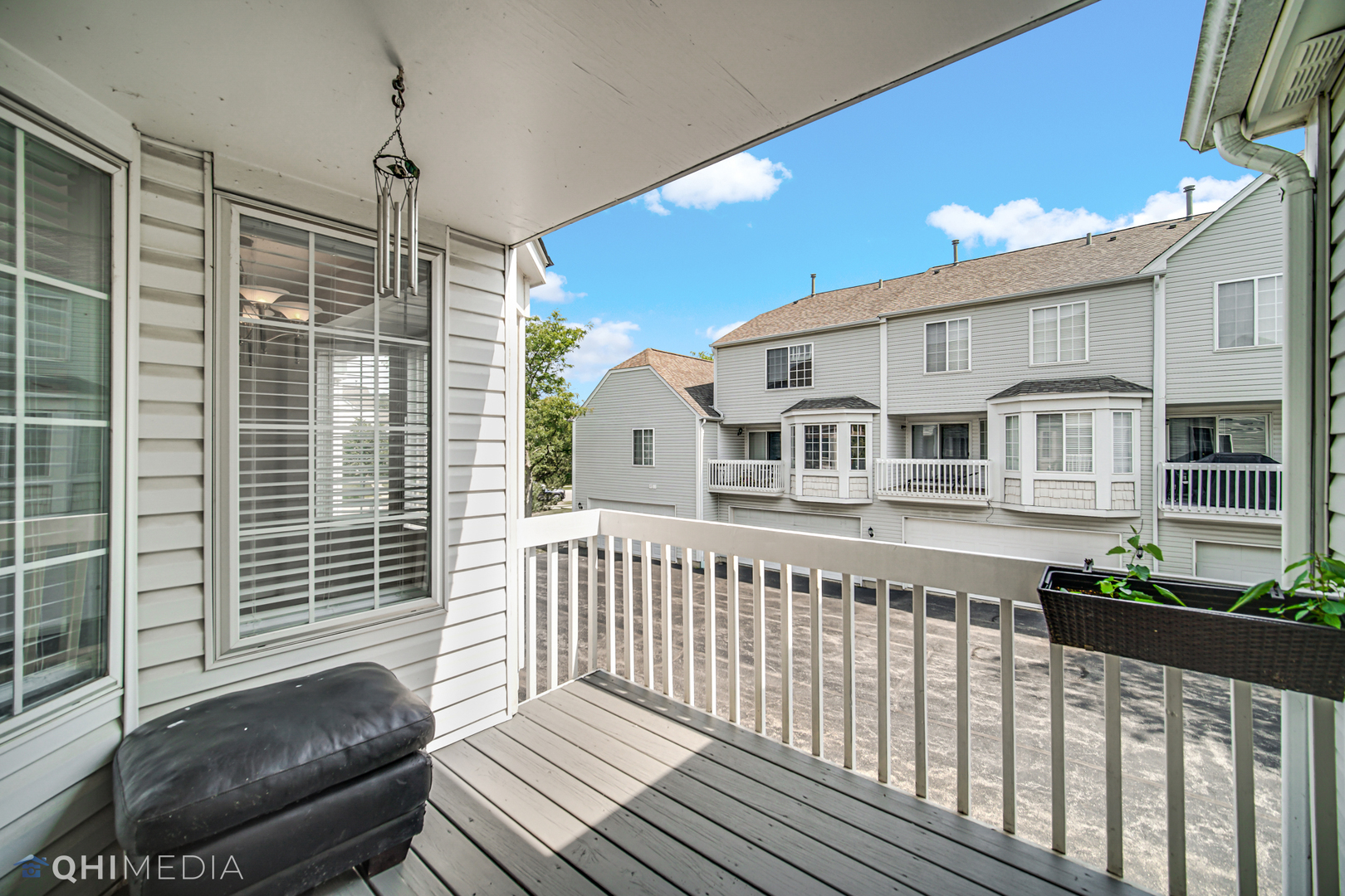3159 Teal Bay Court Aurora, IL 60503 - Photo 11 of 22 a front view of a house with a garden