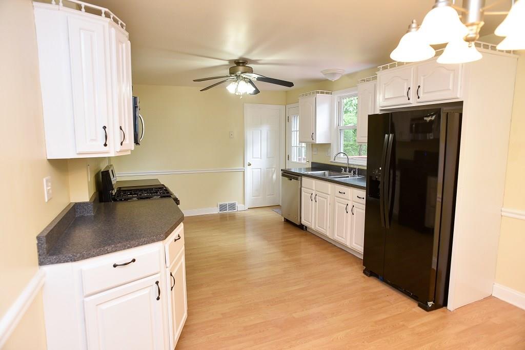 405 Crawford Run Road Cheswick, PA 15024 - Photo 2 of 15
