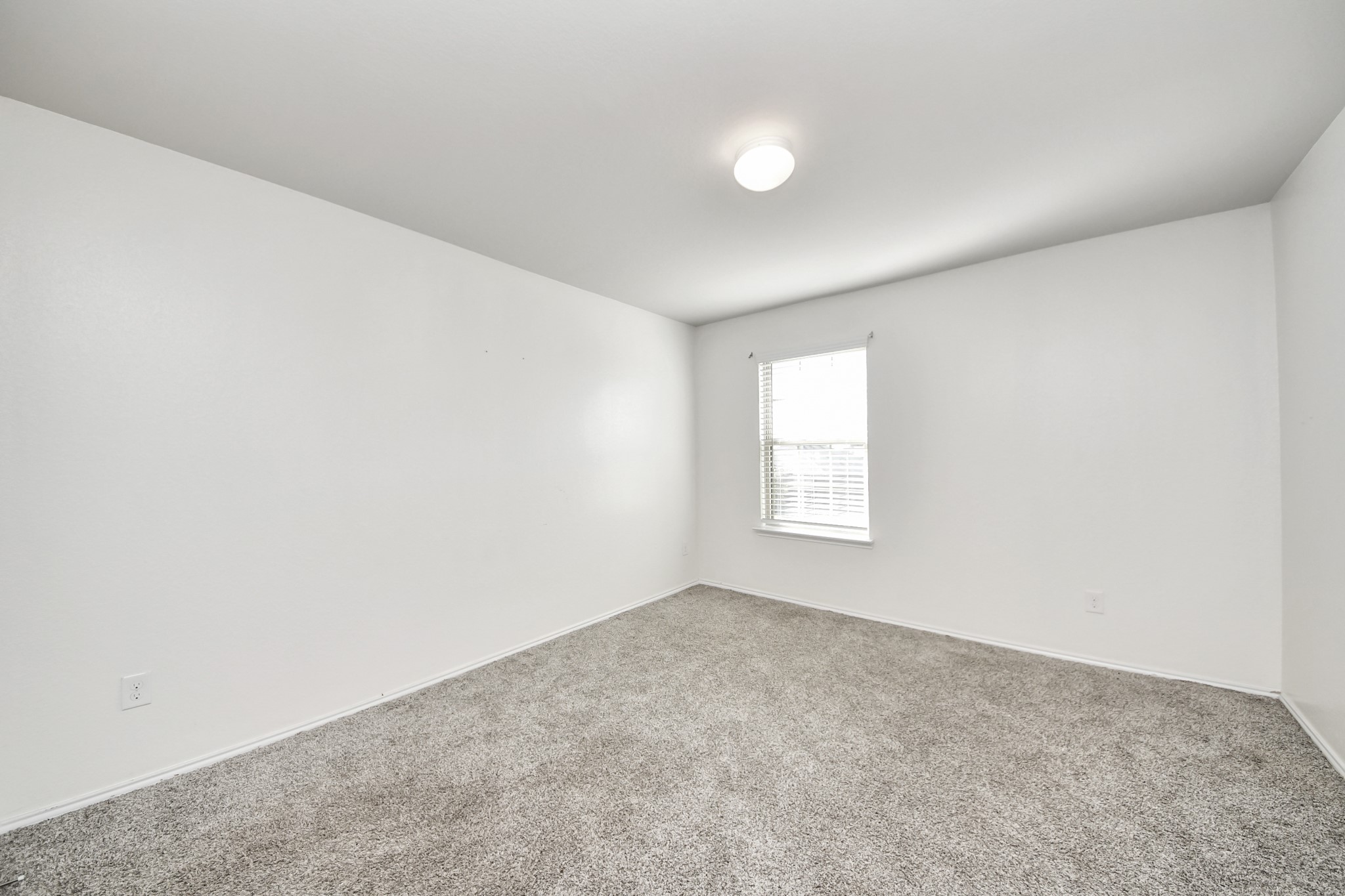 619 Ashley Falls Lane Rosharon, TX 77583 - Photo 25 of 31 The second floor also includes three generously sized bedrooms