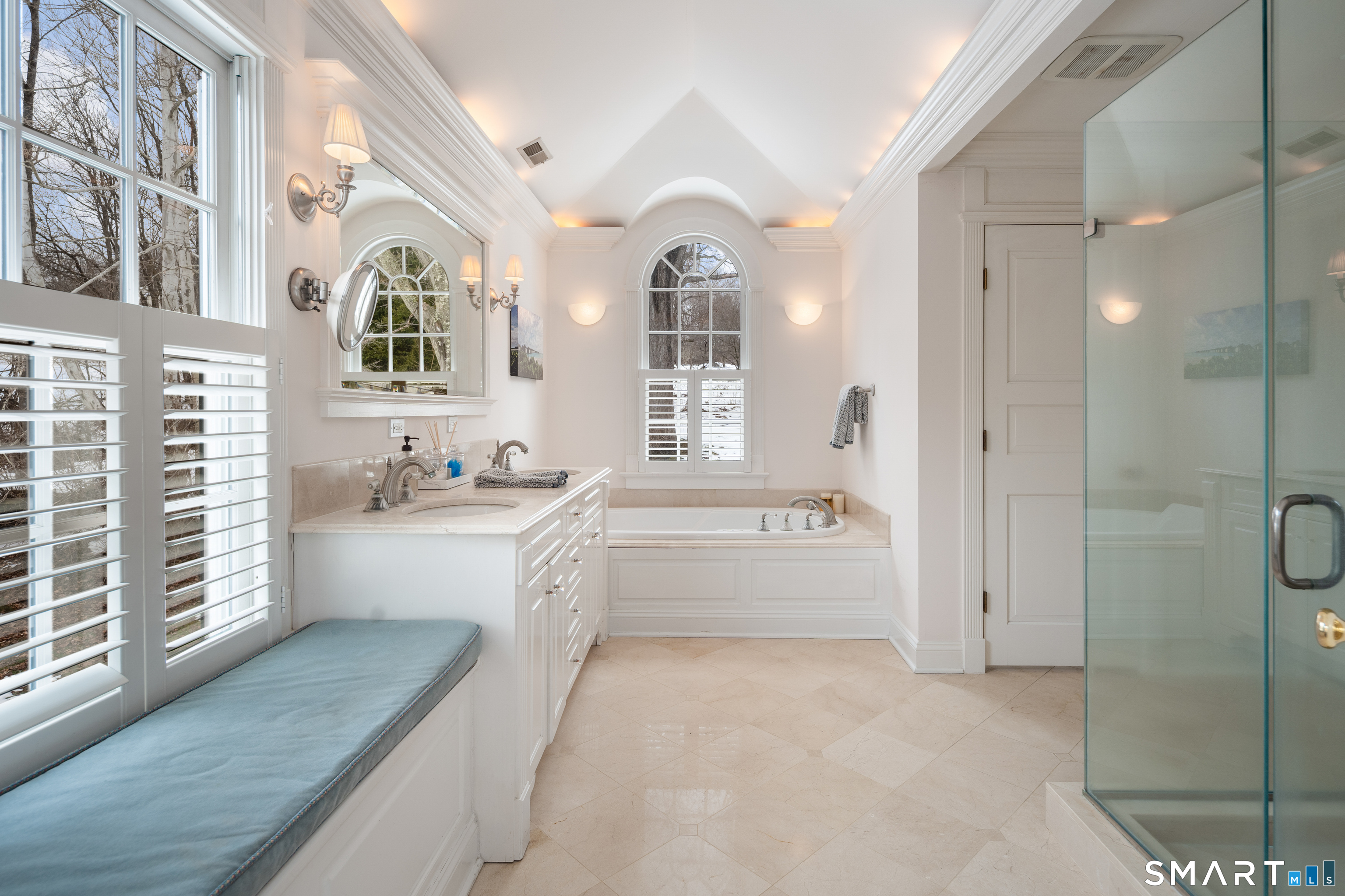 113 Brushy Ridge Road New Canaan, CT 06840 - Photo 12 of 40 Primary Bath