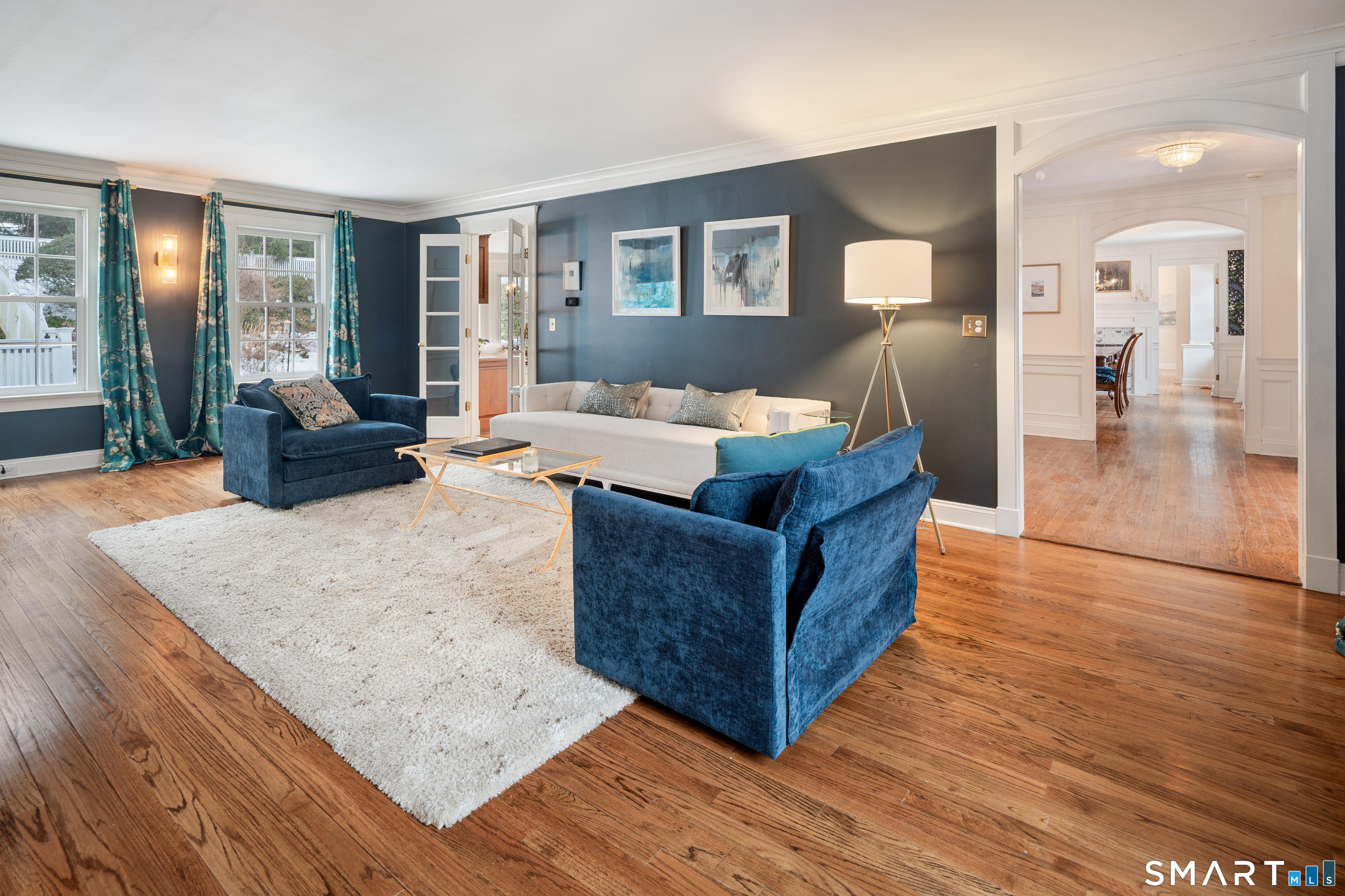 113 Brushy Ridge Road New Canaan, CT 06840 - Photo 2 of 40 Living Room