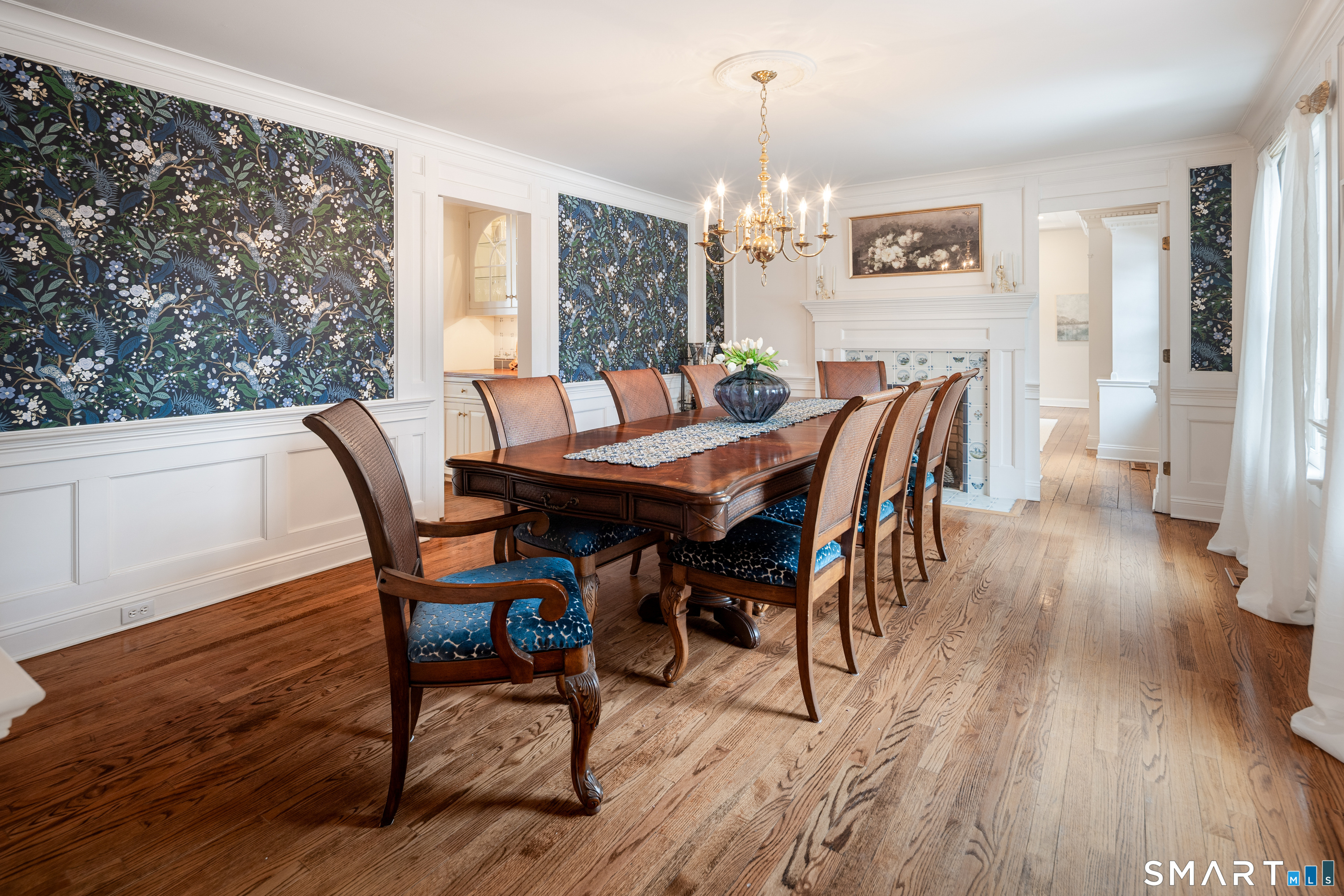 113 Brushy Ridge Road New Canaan, CT 06840 - Photo 27 of 40 Dining Room with FP and incredible molding