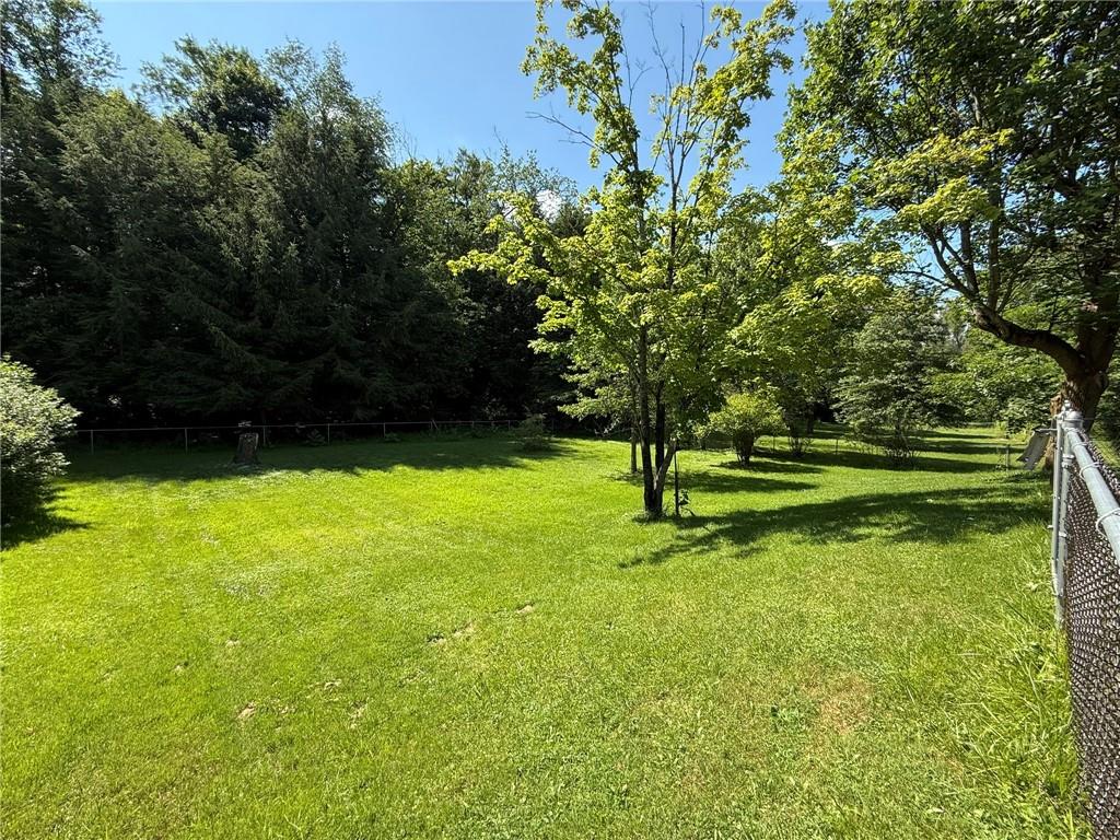 960 Watt Road Apollo, PA 15613 - Photo 6 of 24 a view of a park