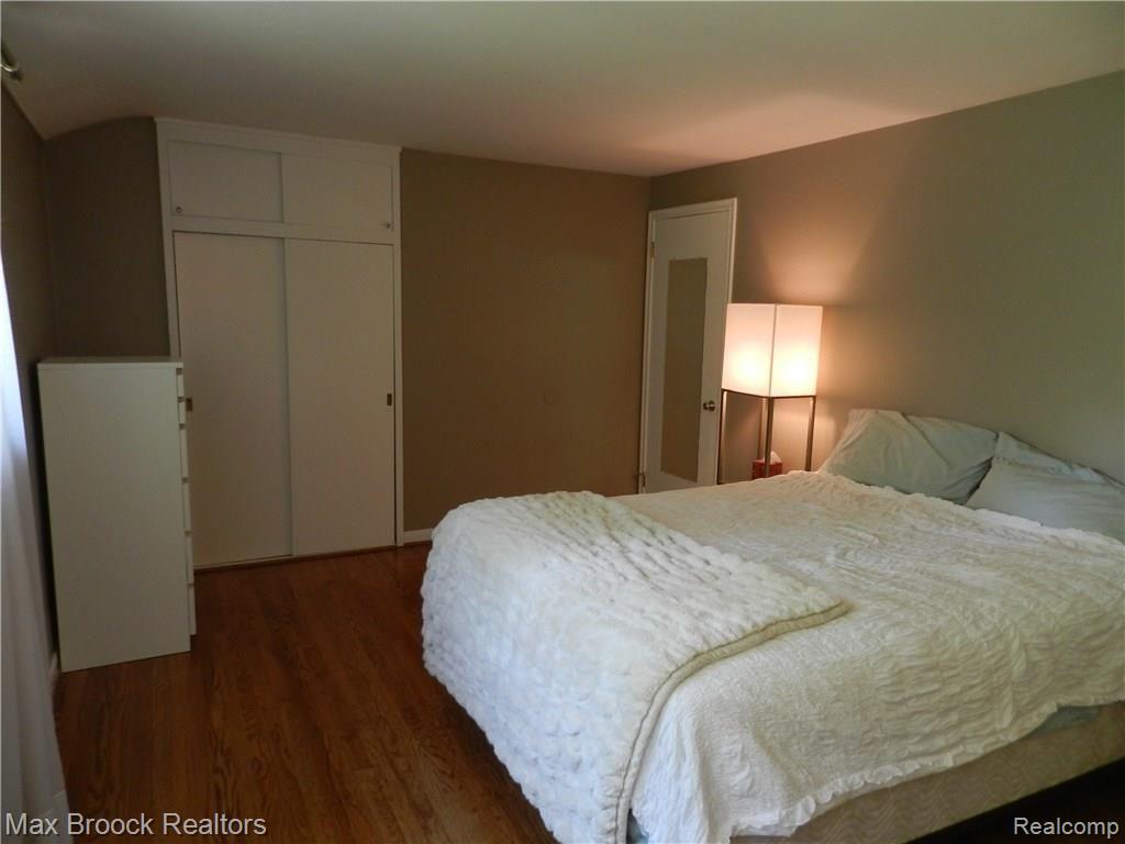 1013 North Adams Road Birmingham, MI 48009 - Photo 18 of 26 044.JPG