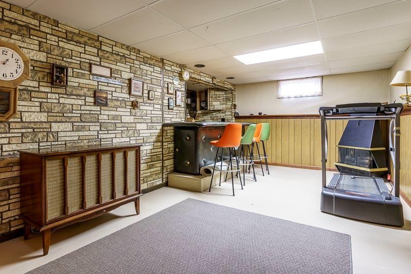 4702 Mohawk Road Rockford, IL 61107 - Photo 24 of 41 a view of livingroom with furniture