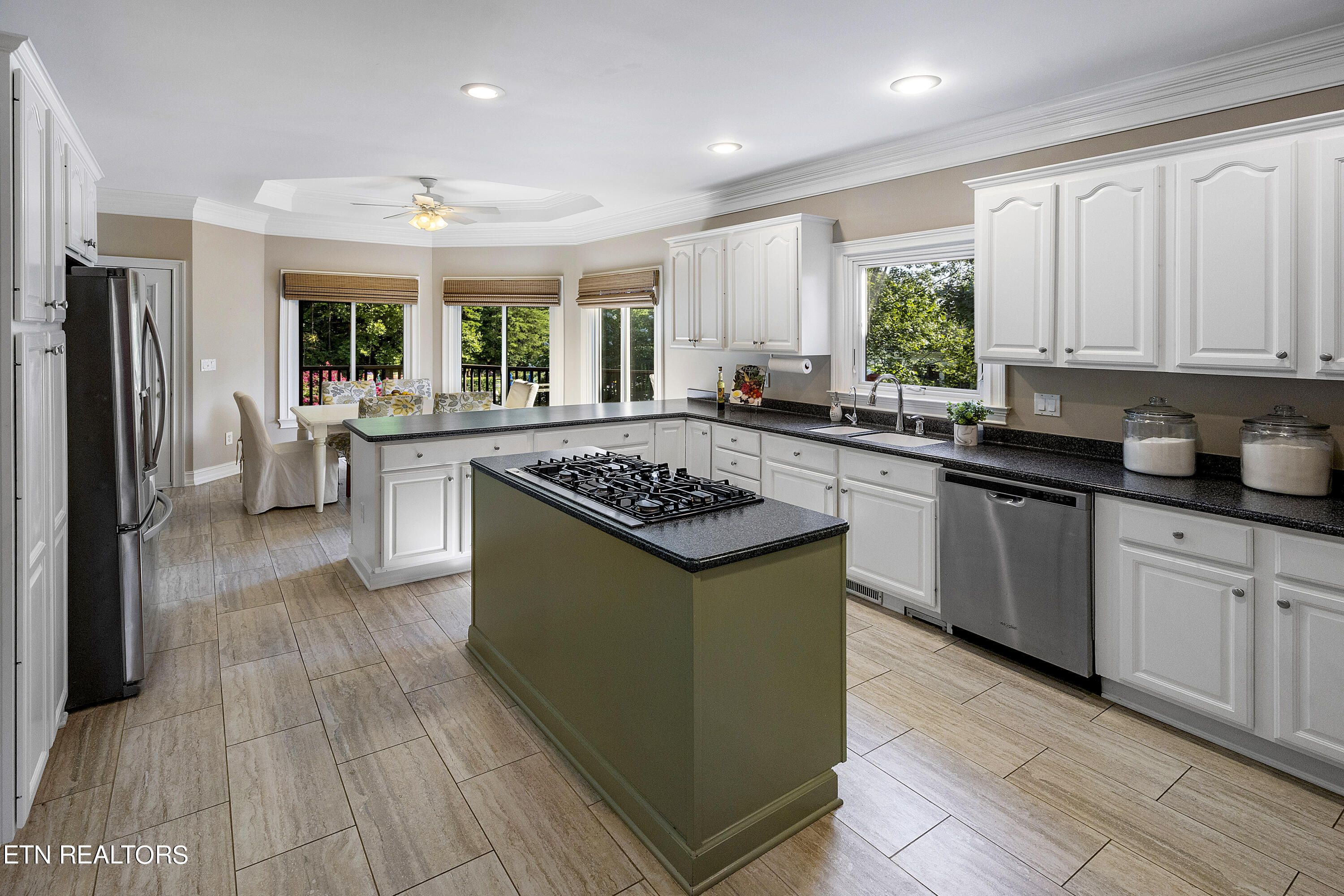 83 Rolling Links Boulevard Oak Ridge, TN 37830 - Photo 14 of 50 F2_L40A0141