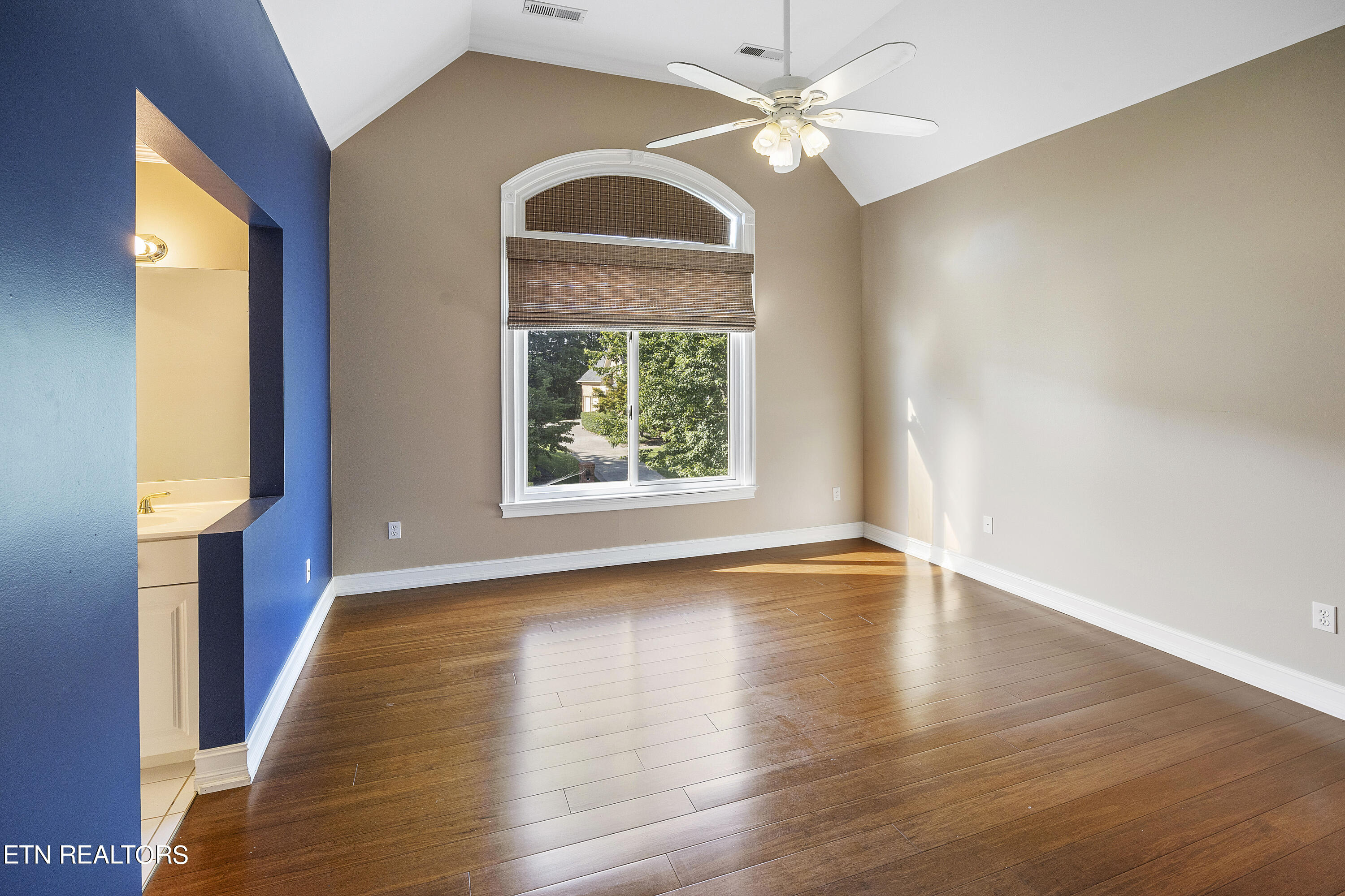 83 Rolling Links Boulevard Oak Ridge, TN 37830 - Photo 31 of 50 I1_L40A0256