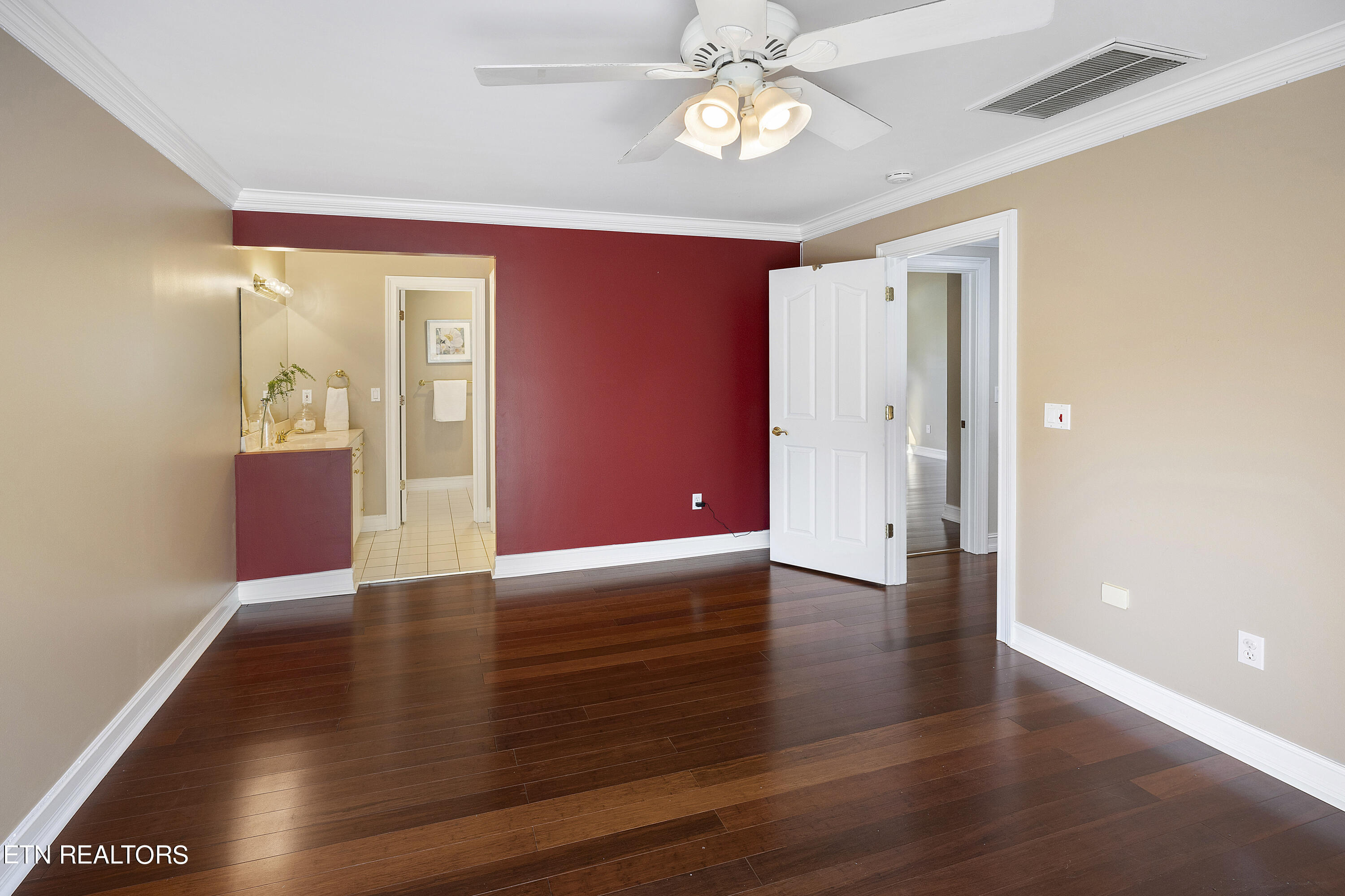 83 Rolling Links Boulevard Oak Ridge, TN 37830 - Photo 35 of 50 J2_L40A0251