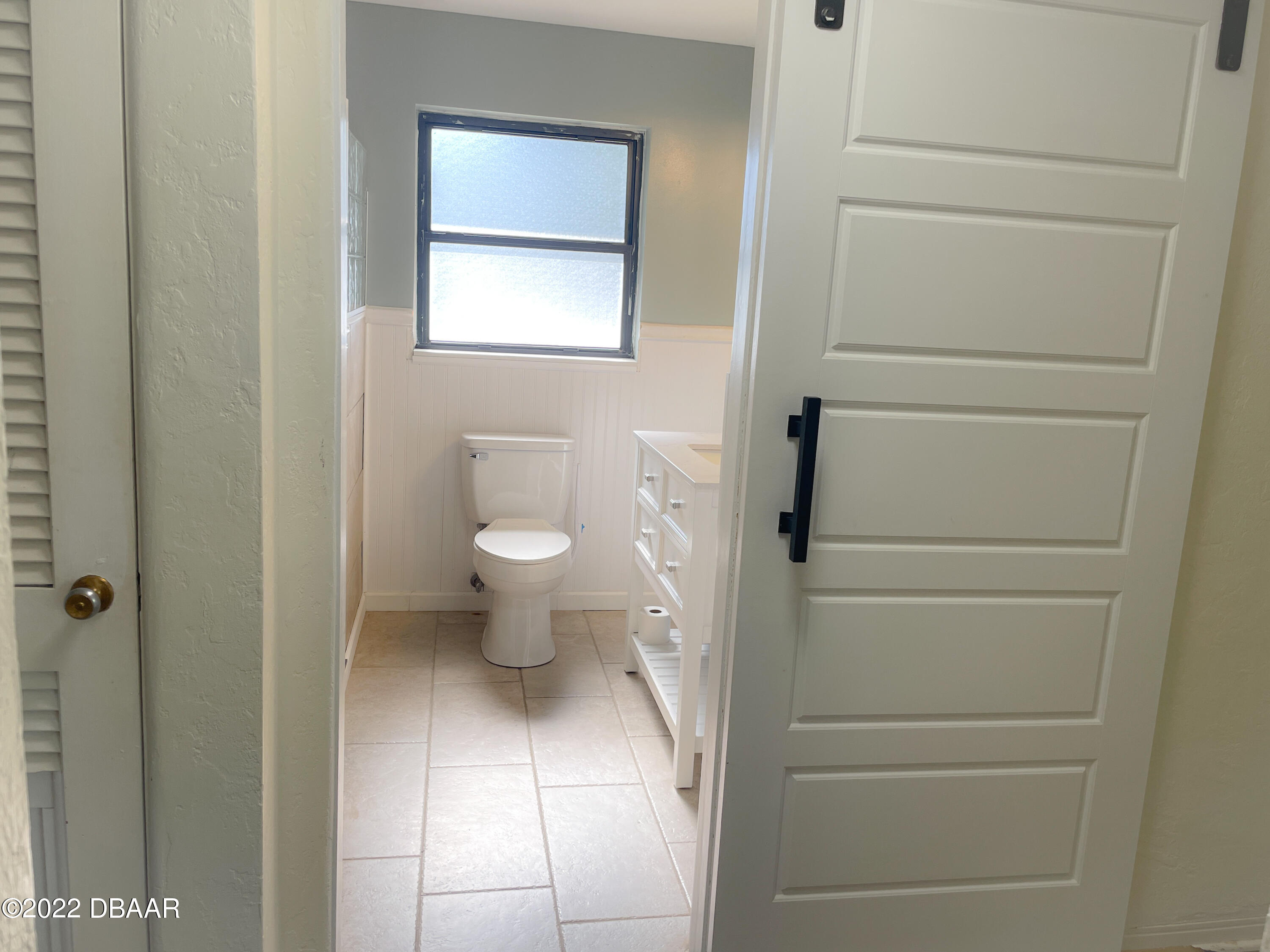 519 Big Tree Road South Daytona, FL 32119 - Photo 12 of 28 Bathroom