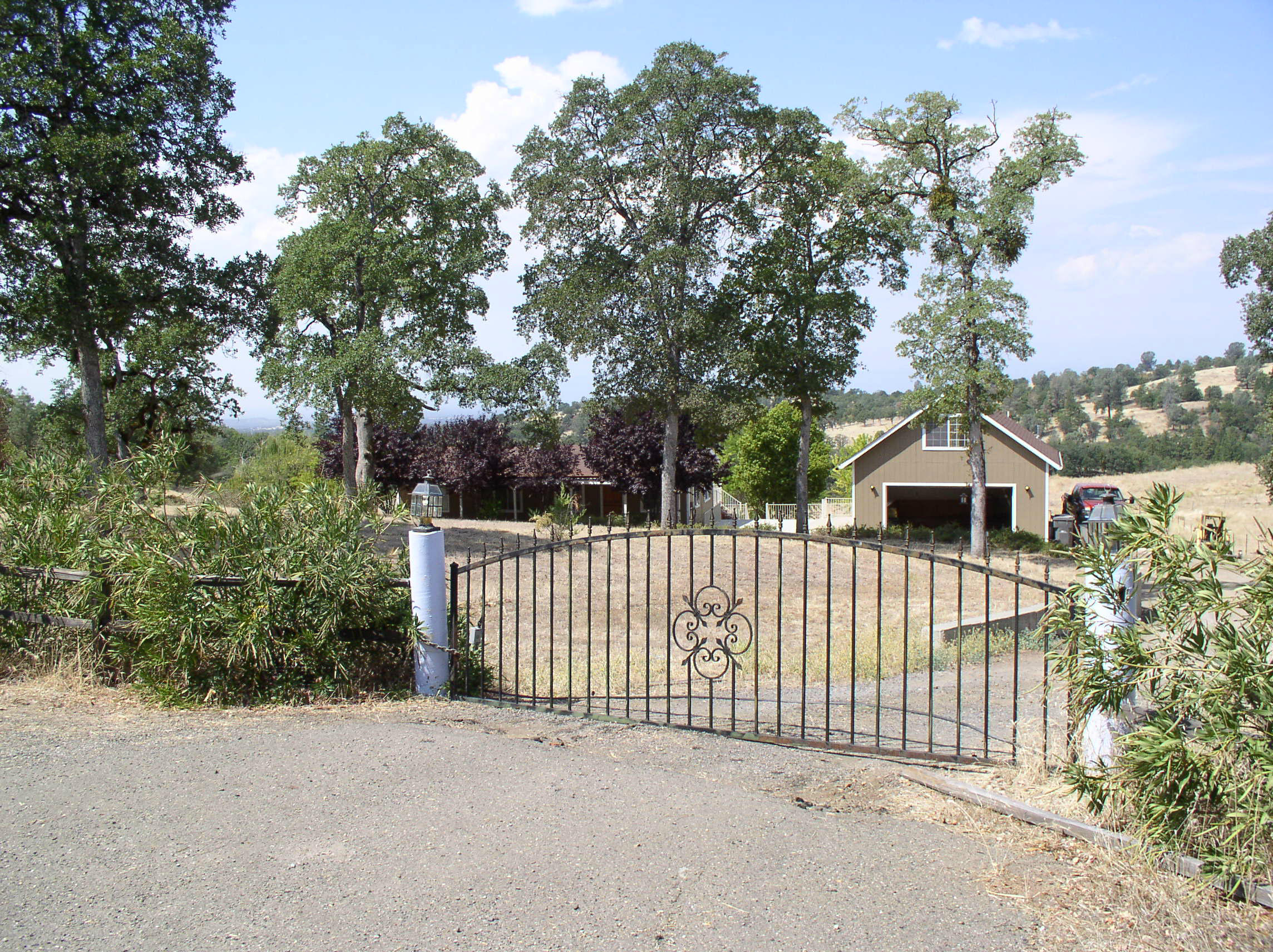 12318 Fern Road Whitmore, CA 96096 - Photo 23 of 34 Gate to home