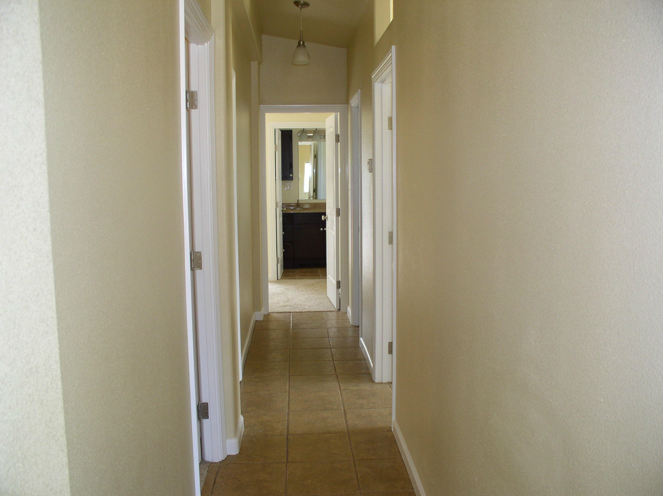 12318 Fern Road Whitmore, CA 96096 - Photo 25 of 34 Hallway