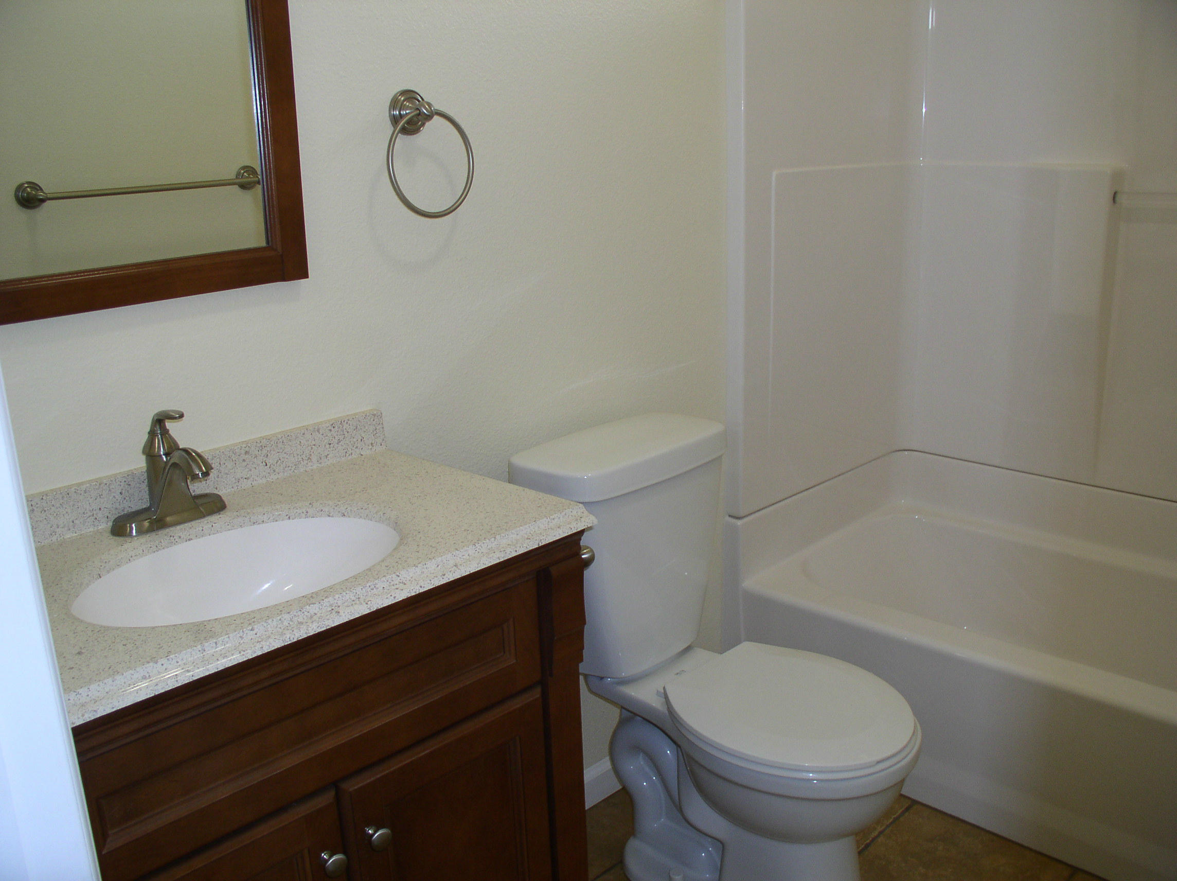 12318 Fern Road Whitmore, CA 96096 - Photo 10 of 34 Hall bath