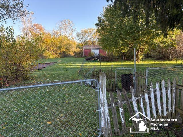 3274 West Albain Road Monroe, MI 48161 - Photo 4 of 8 50192735-1bf0f56e-62b4-4dd0-b5c6-c7e83804db72.JPG