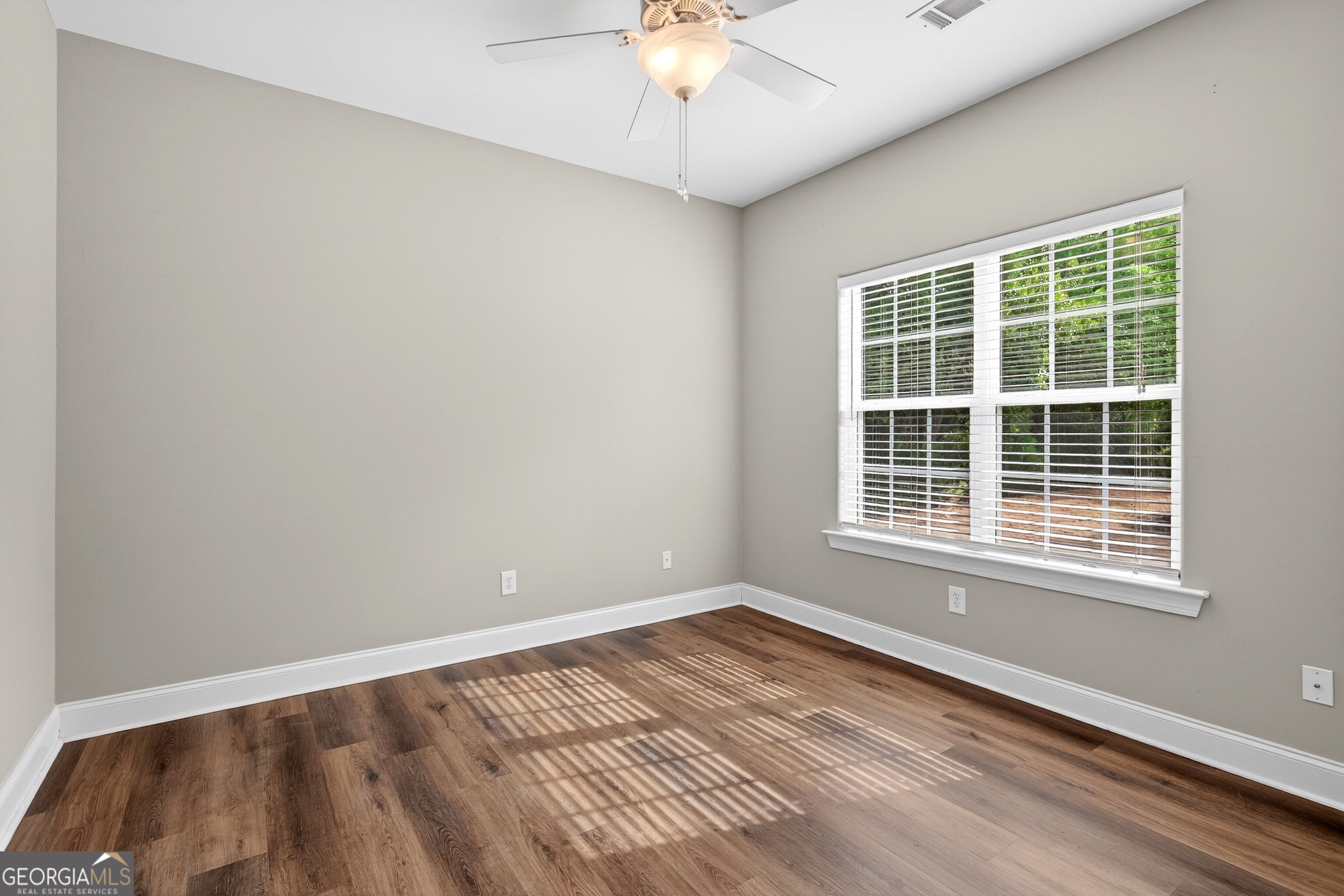 4304 Commonwealth Circle Newnan, GA 30263 - Photo 23 of 40