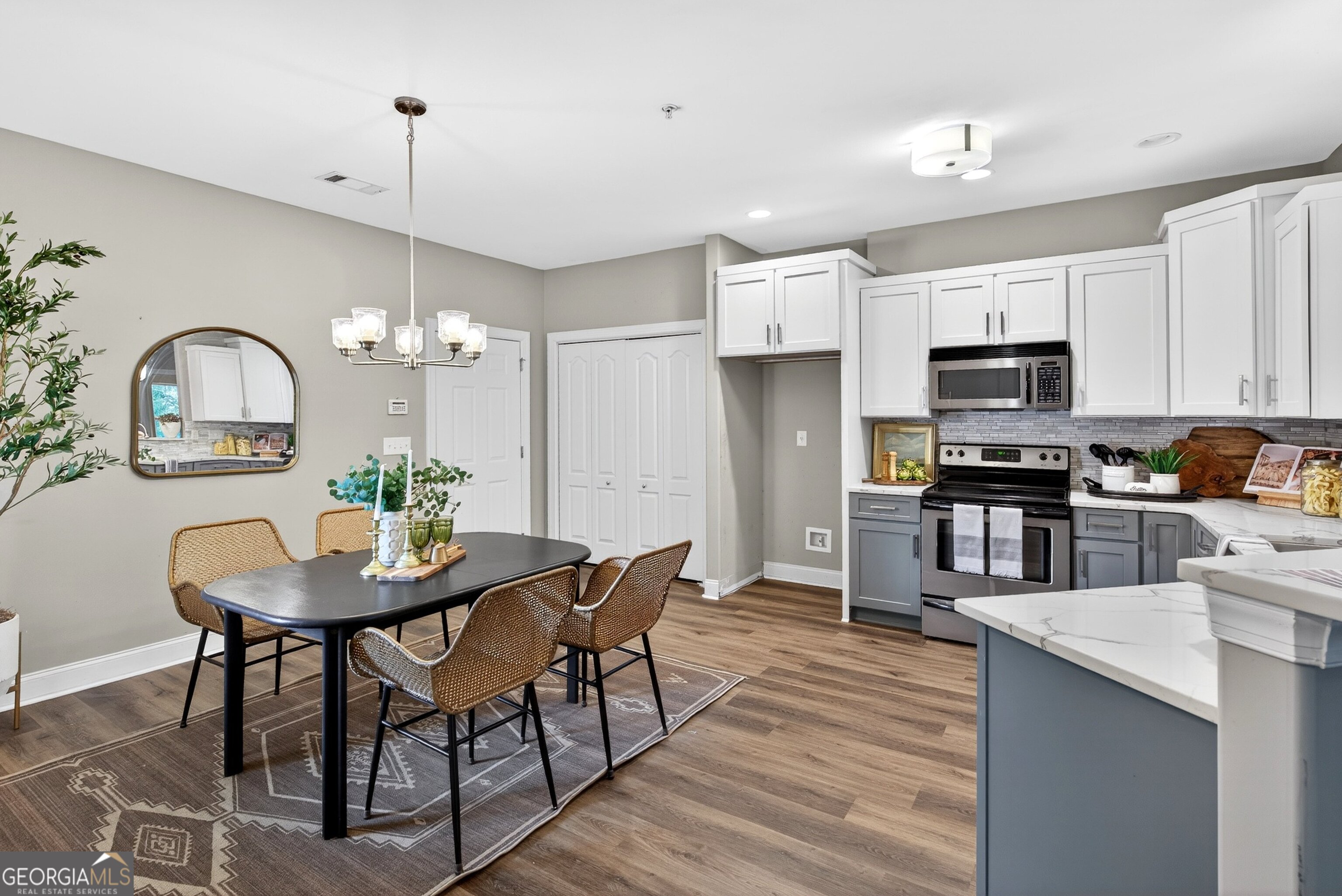 4304 Commonwealth Circle Newnan, GA 30263 - Photo 4 of 40