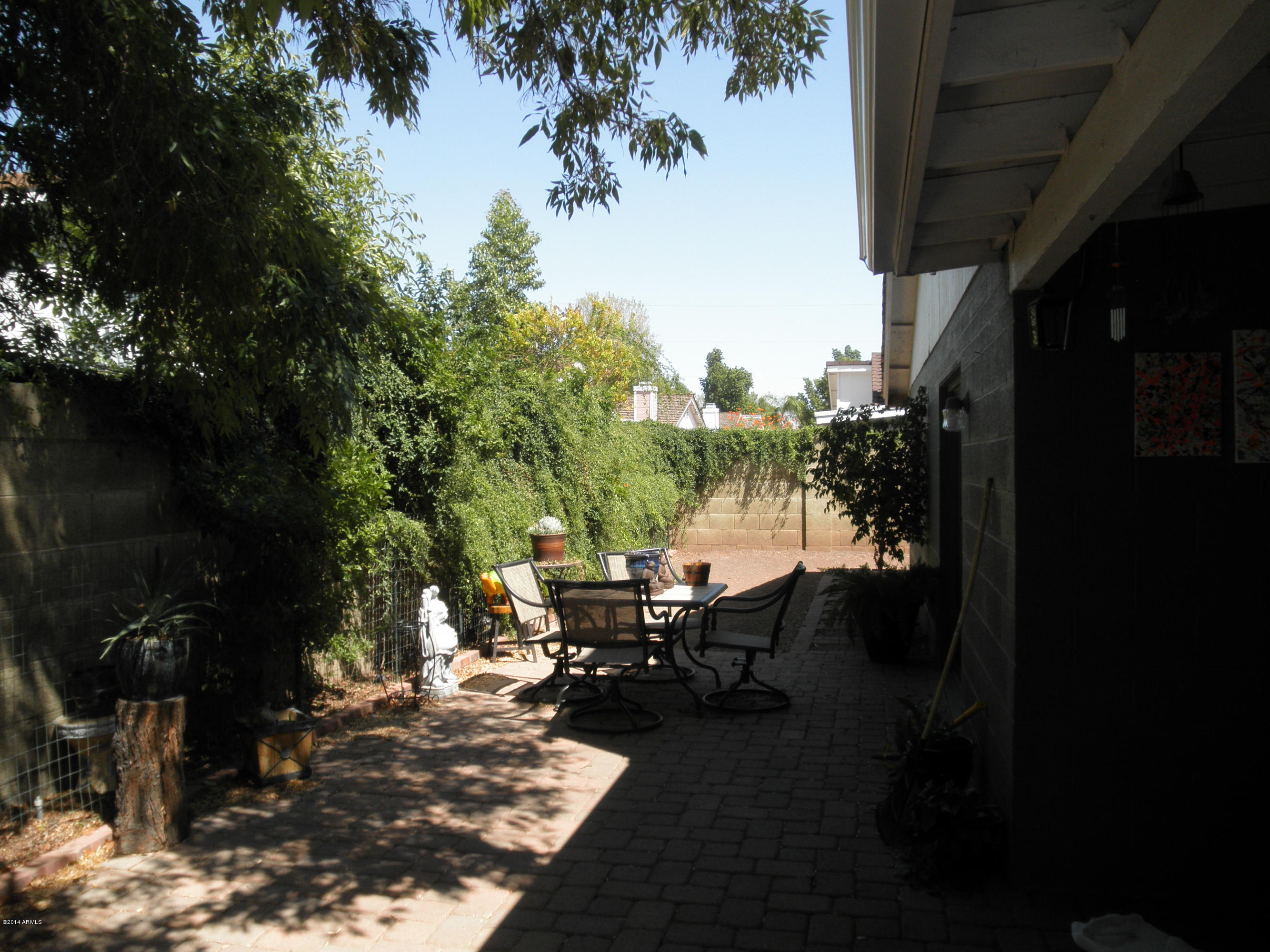 526 East Danbury Road Phoenix, AZ 85022 - Photo 17 of 20 P9050056