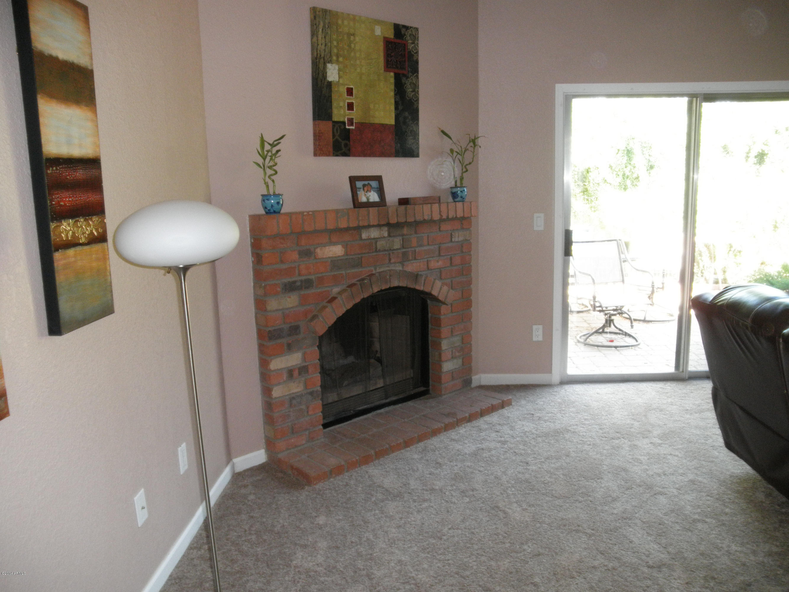 526 East Danbury Road Phoenix, AZ 85022 - Photo 5 of 20 P9050038