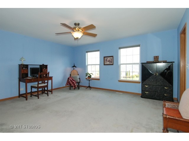 3511 High Ridge Road Carpentersville, IL 60110 - Photo 11 of 16