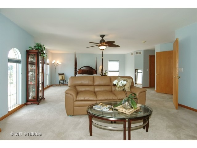 3511 High Ridge Road Carpentersville, IL 60110 - Photo 9 of 16