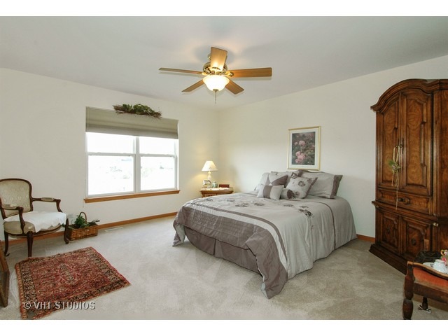 3511 High Ridge Road Carpentersville, IL 60110 - Photo 10 of 16