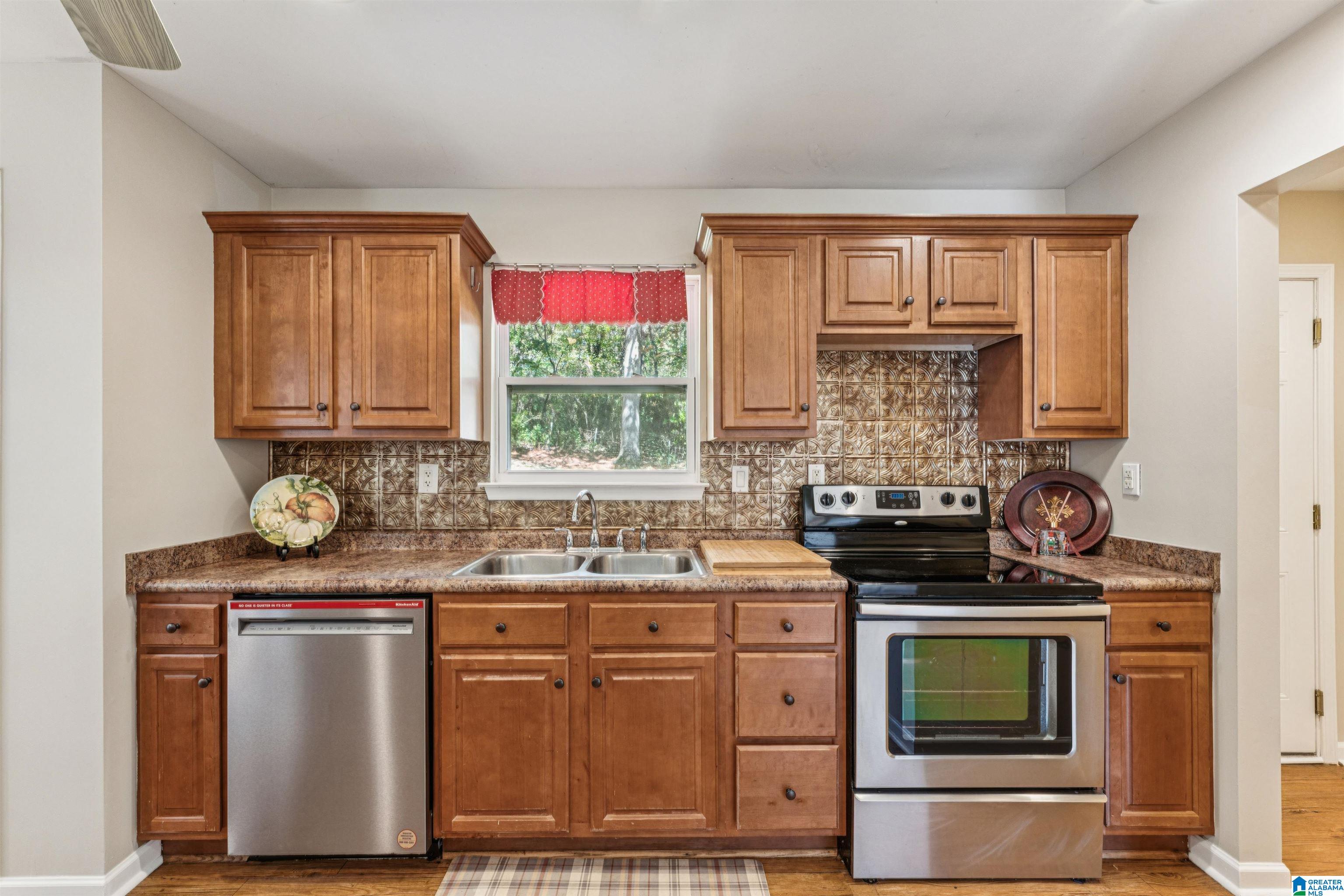 1238 Bennett Drive Alabaster, AL 35007 - Photo 12 of 43