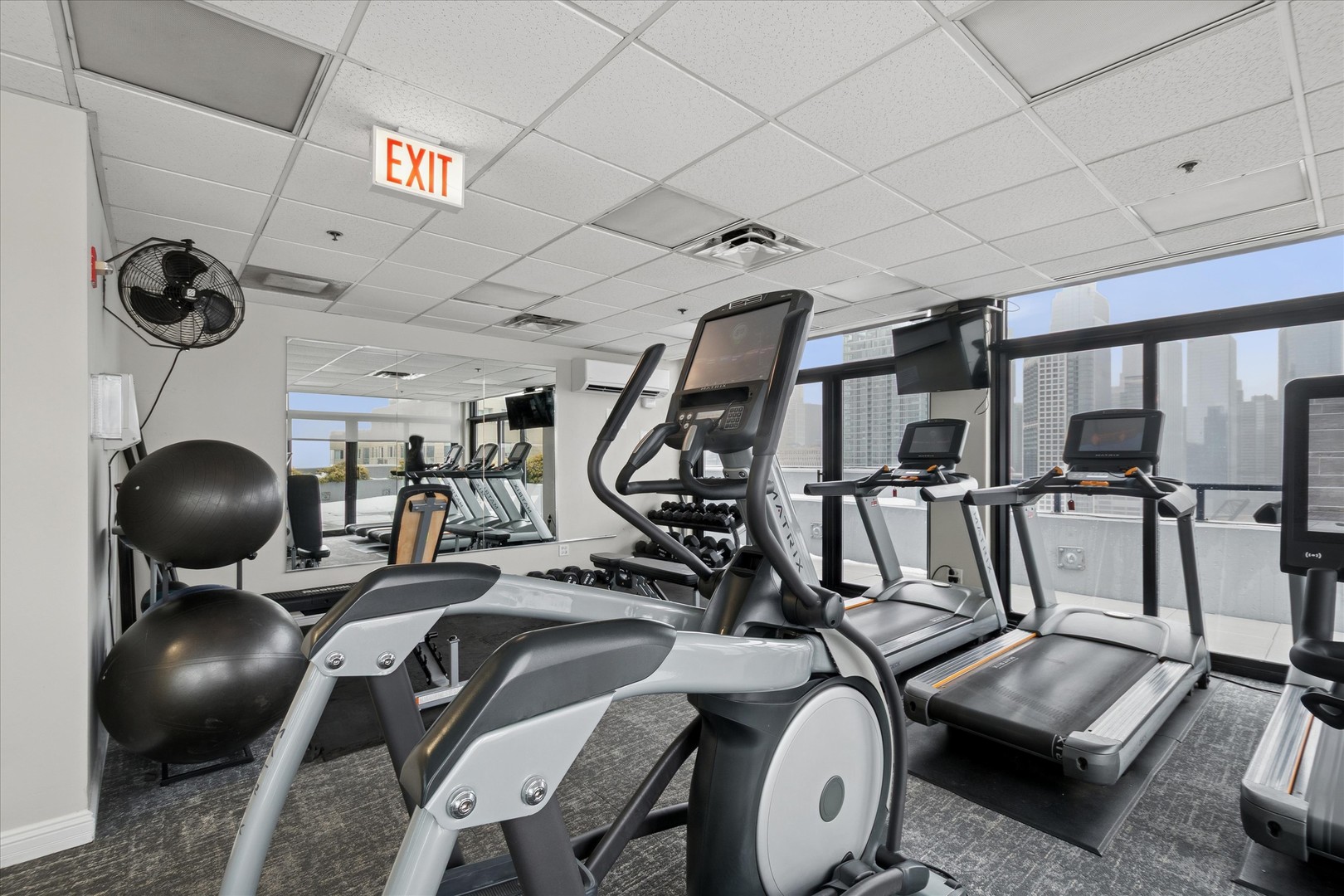 435 West Erie Street, Unit 2204 Chicago, IL 60654 - Photo 21 of 22