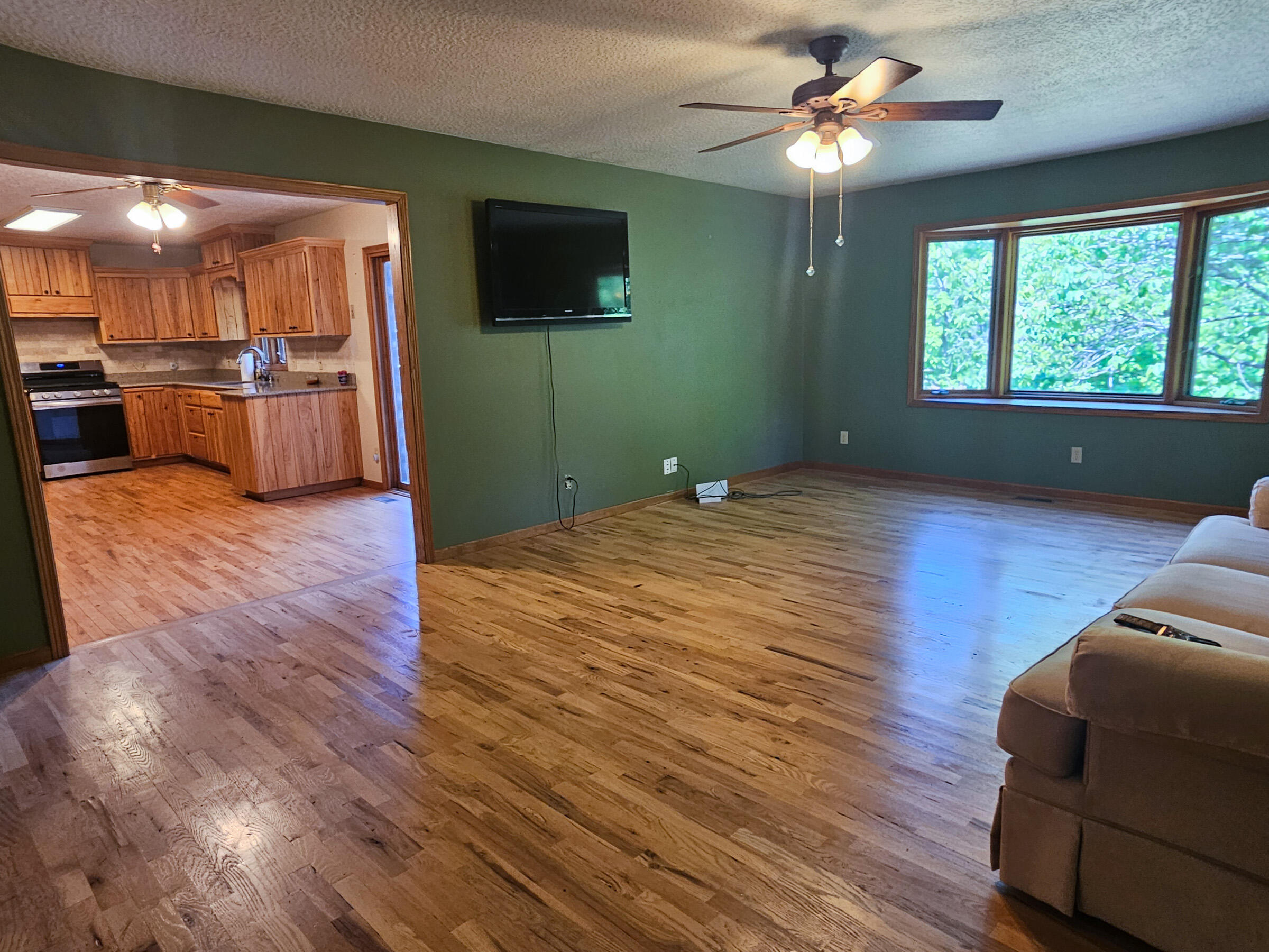 6689 Douglas Road Houston, MO 65483 - Photo 22 of 62 20260514_103430