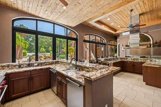 $6,850,000 | Undisclosed Address, Parkland, FL 33067