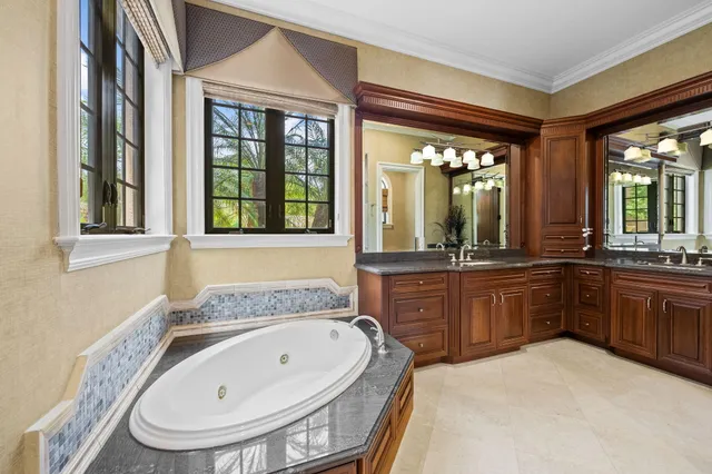 $6,850,000 | Undisclosed Address, Parkland, FL 33067