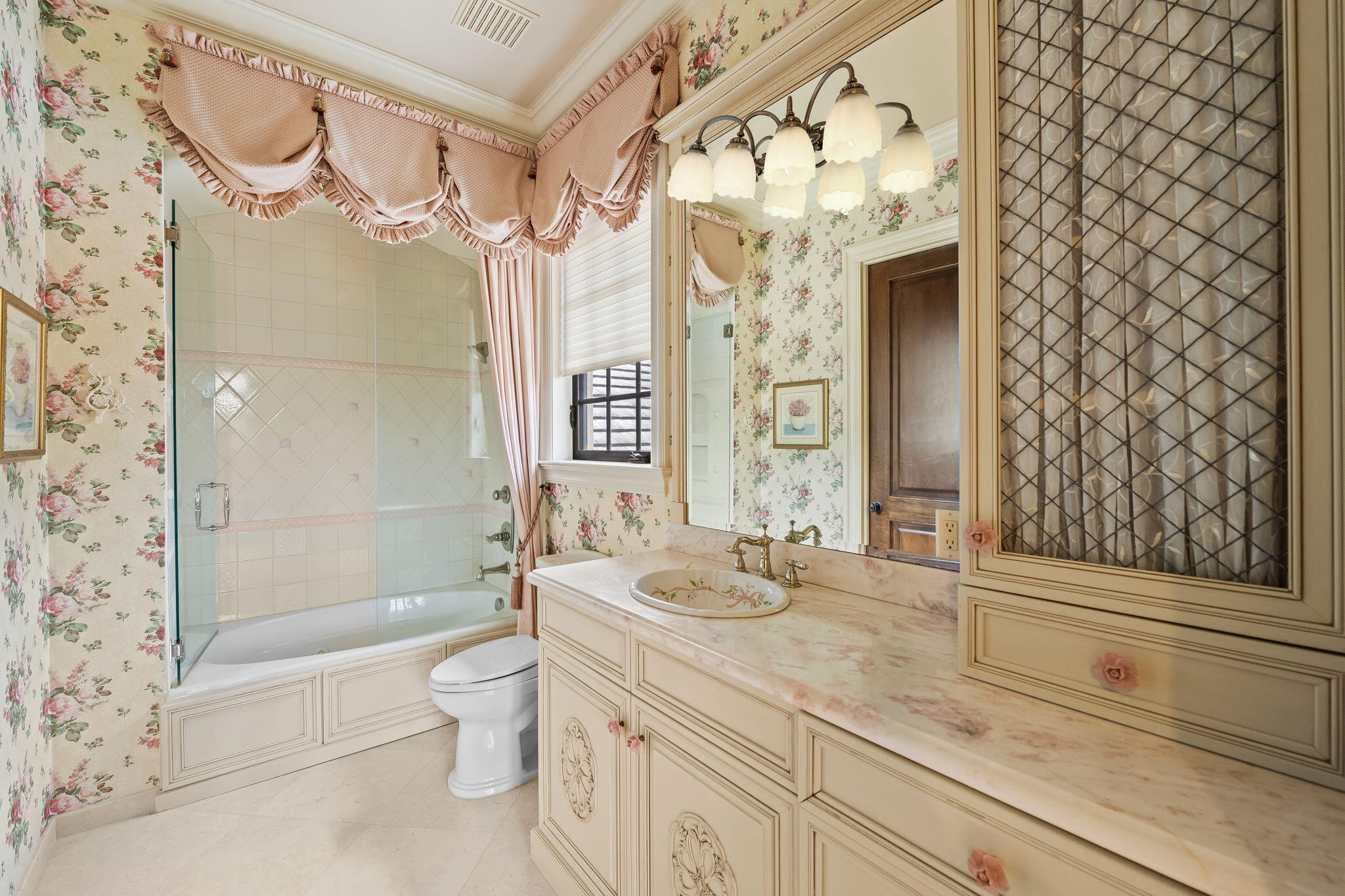 6300 Riverside Drive Parkland, FL 33067 - Photo 76 of 105 a bathroom with a granite countertop sink and a mirror