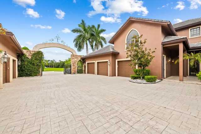 $6,850,000 | Undisclosed Address, Parkland, FL 33067