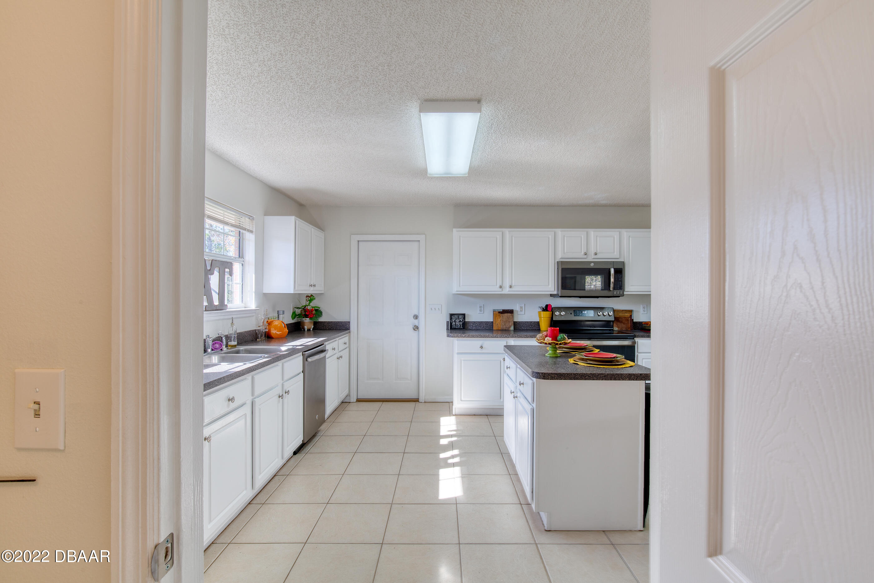 27 Rockingham Lane Palm Coast, FL 32164 - Photo 22 of 62 27RockinghamLane-24