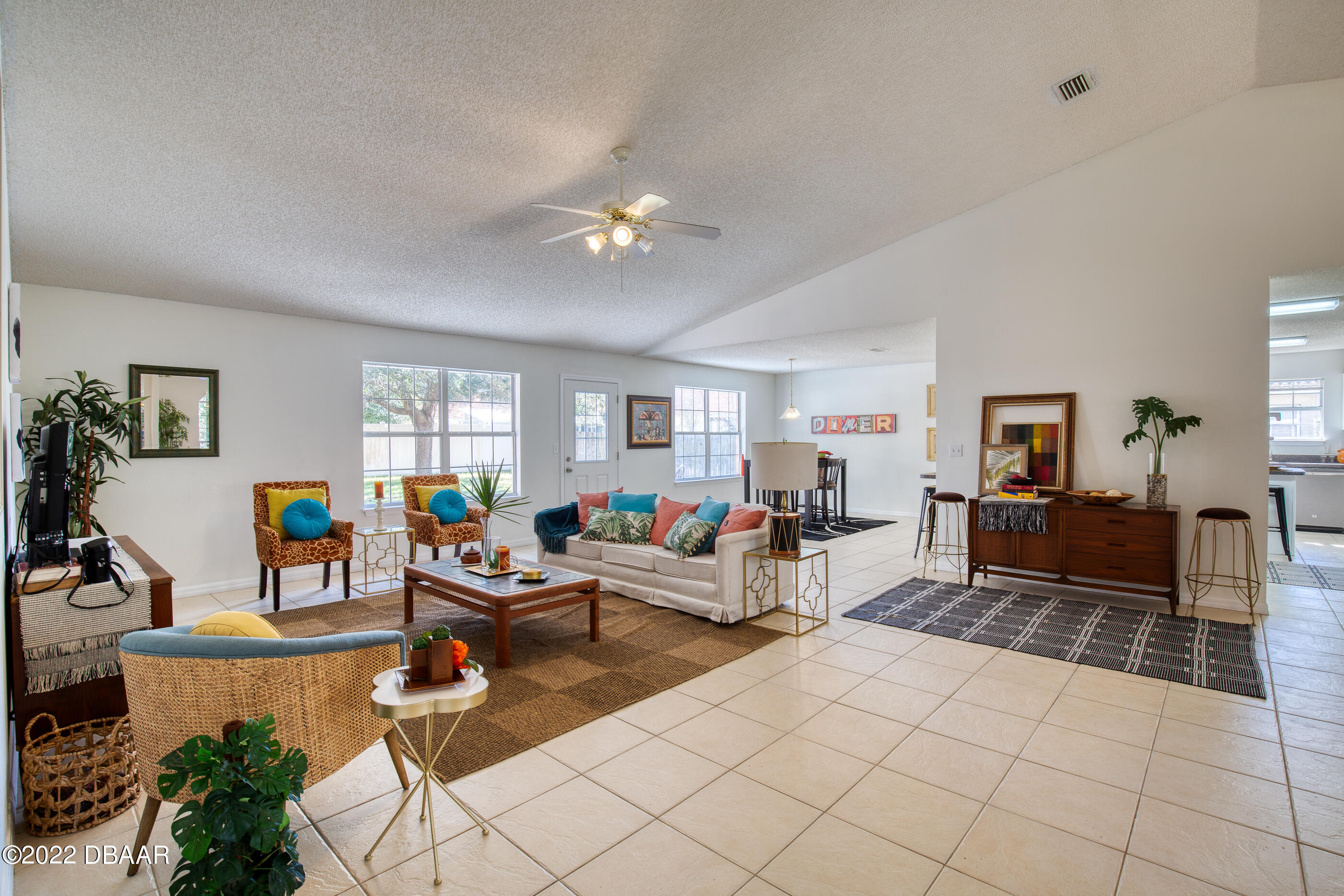 27 Rockingham Lane Palm Coast, FL 32164 - Photo 9 of 62 27RockinghamLane-11
