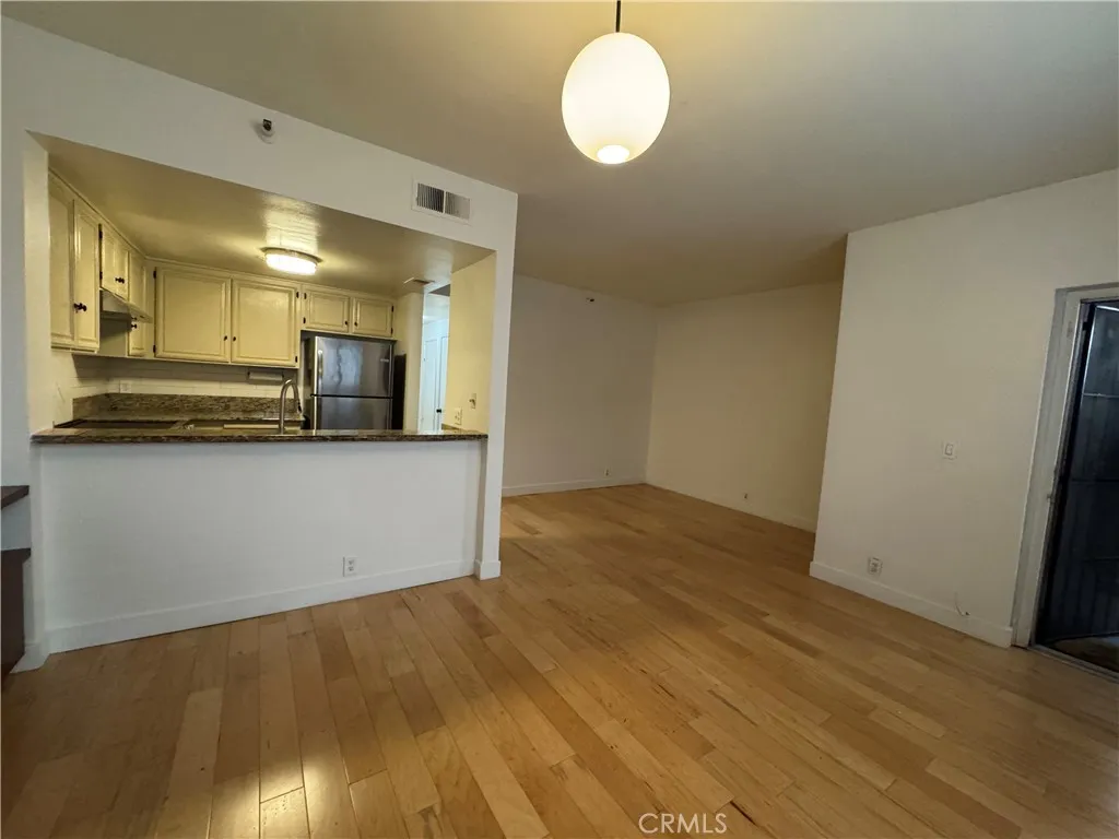 730 West 4th Street Long Beach, CA 90802 - Photo 18 of 35