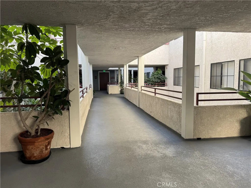 730 West 4th Street Long Beach, CA 90802 - Photo 2 of 35