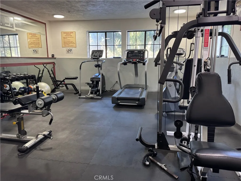 730 West 4th Street Long Beach, CA 90802 - Photo 22 of 35 a view of a room with gym equipment