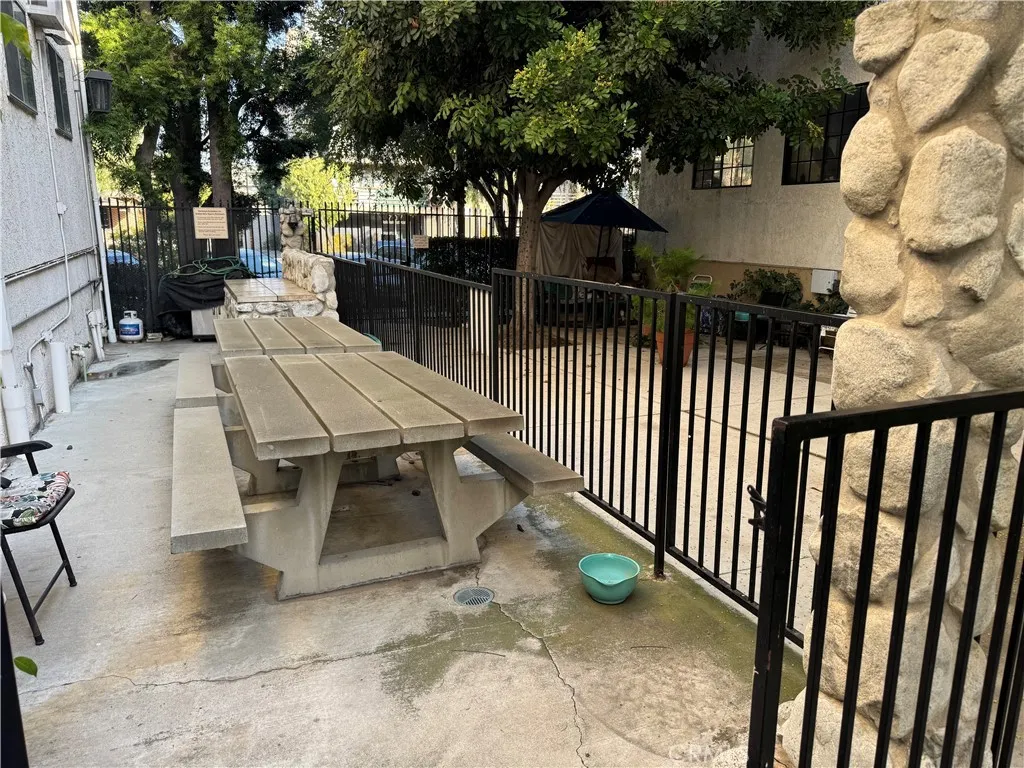 730 West 4th Street Long Beach, CA 90802 - Photo 25 of 35 BBQ Area